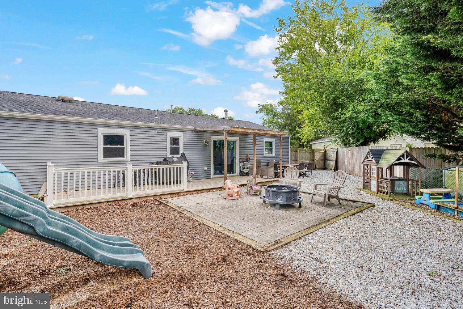 7 SPRUCE DRIVE