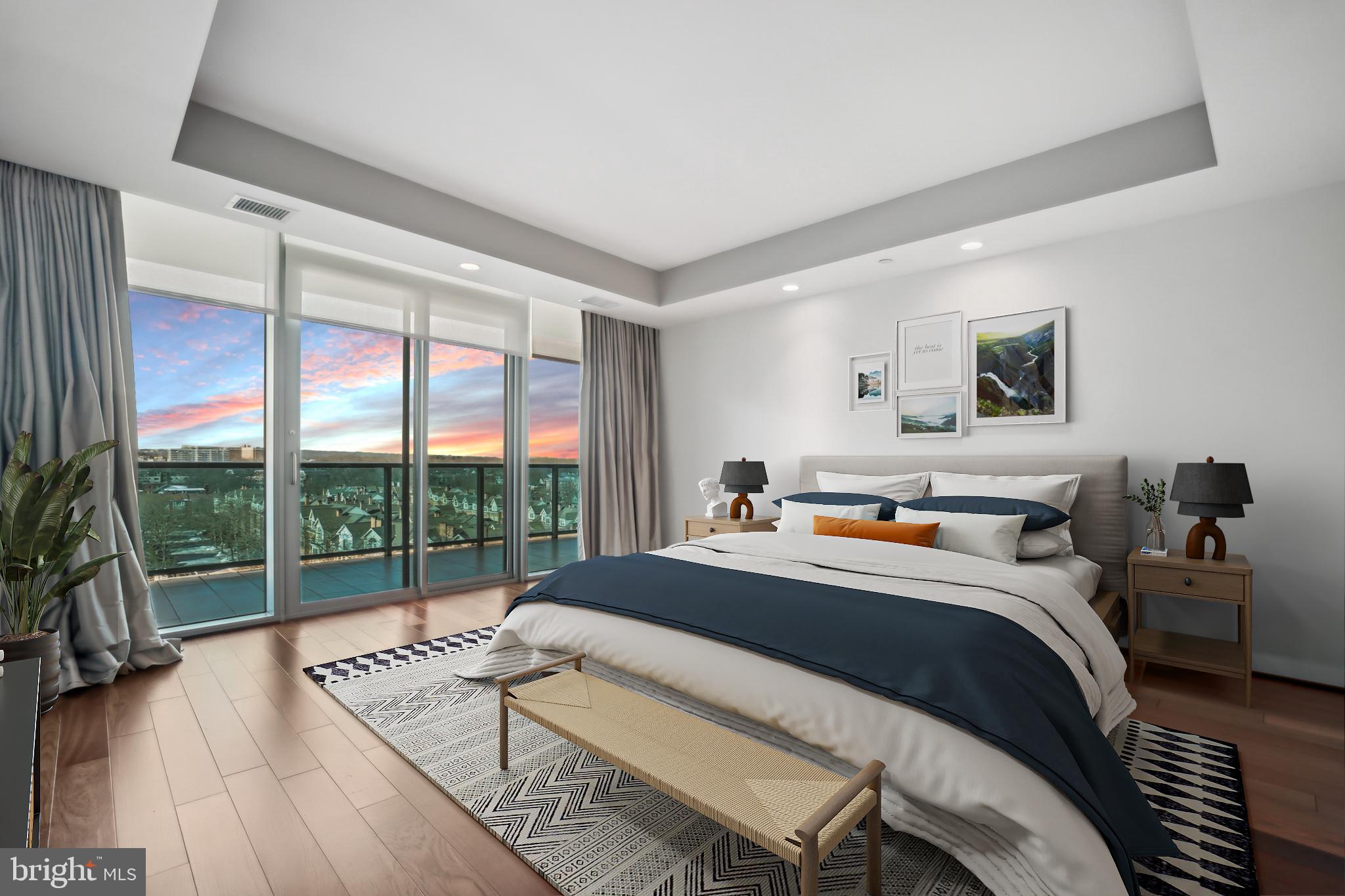 TURNBERRY TOWER - Residential