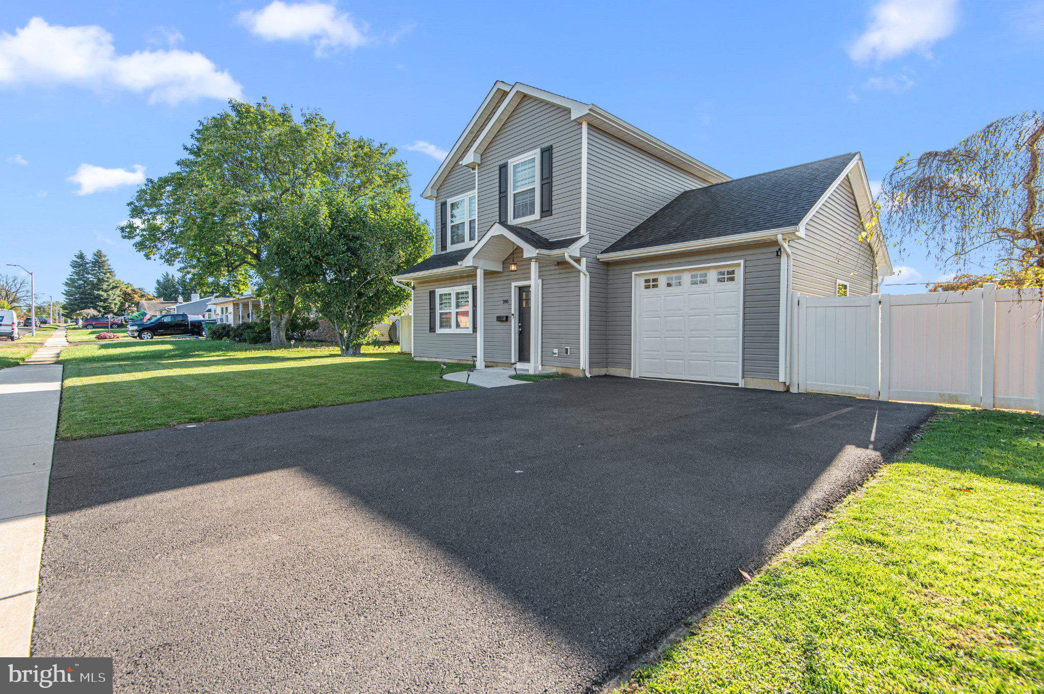 285 MAGNOLIA DRIVE