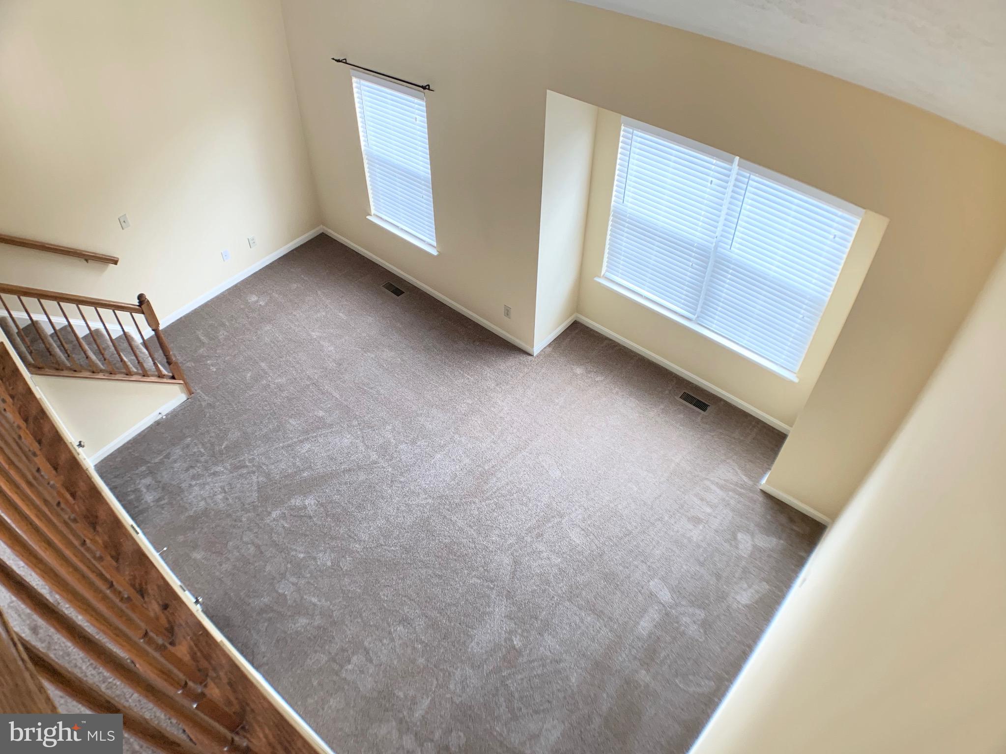 HAMPTON OAKS - Residential Lease