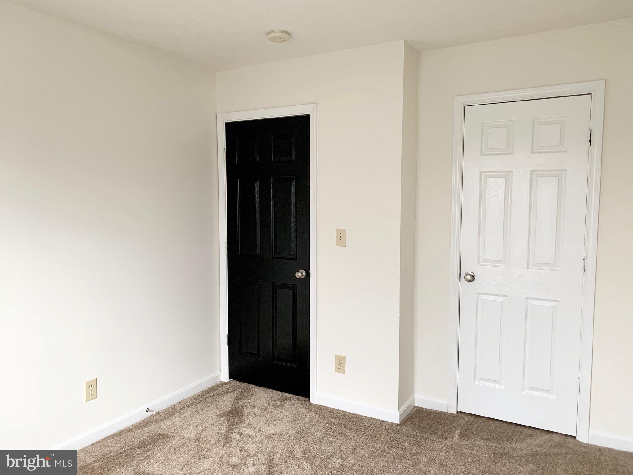 HAMPTON OAKS - Residential Lease