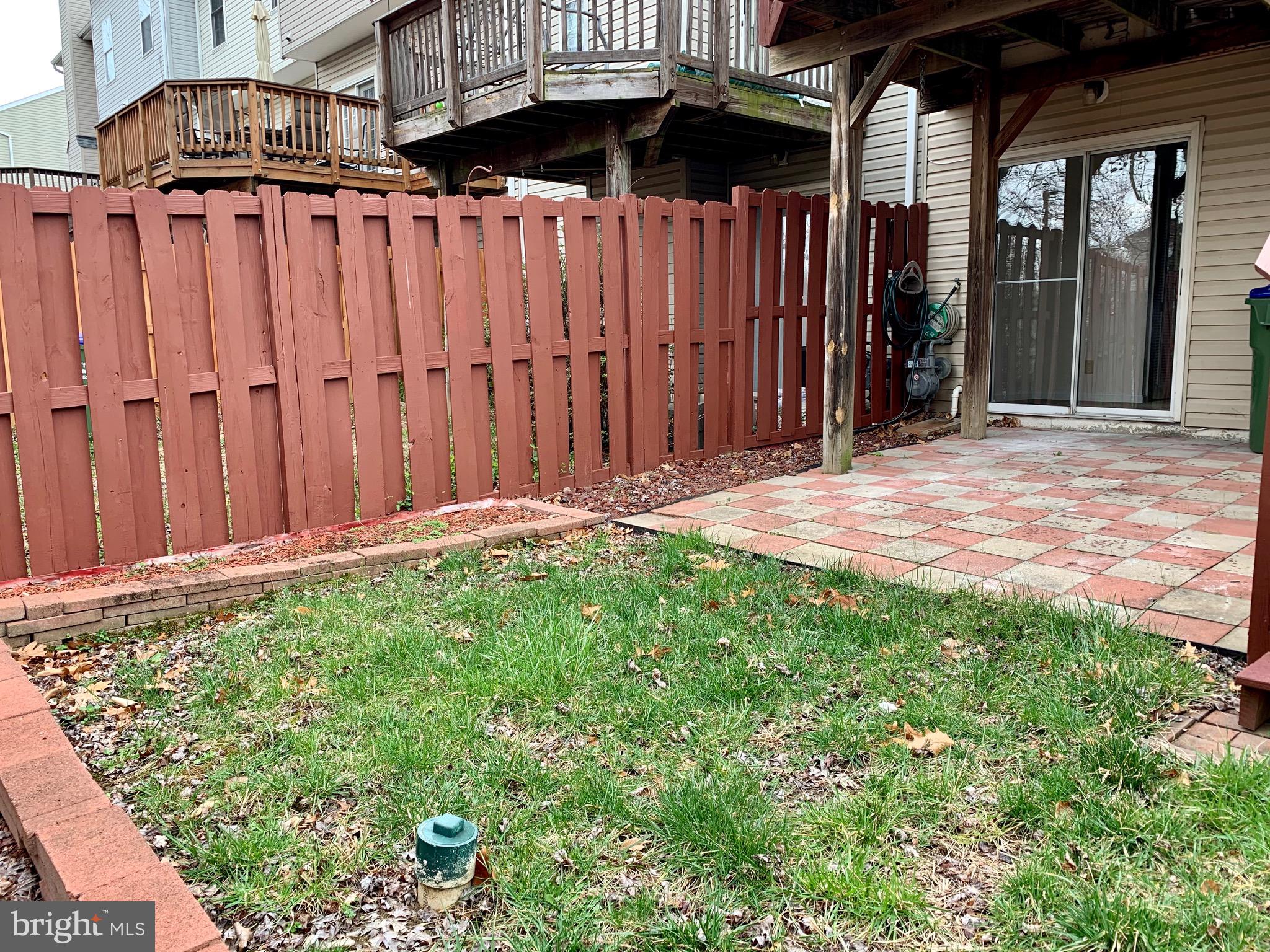 HAMPTON OAKS - Residential Lease