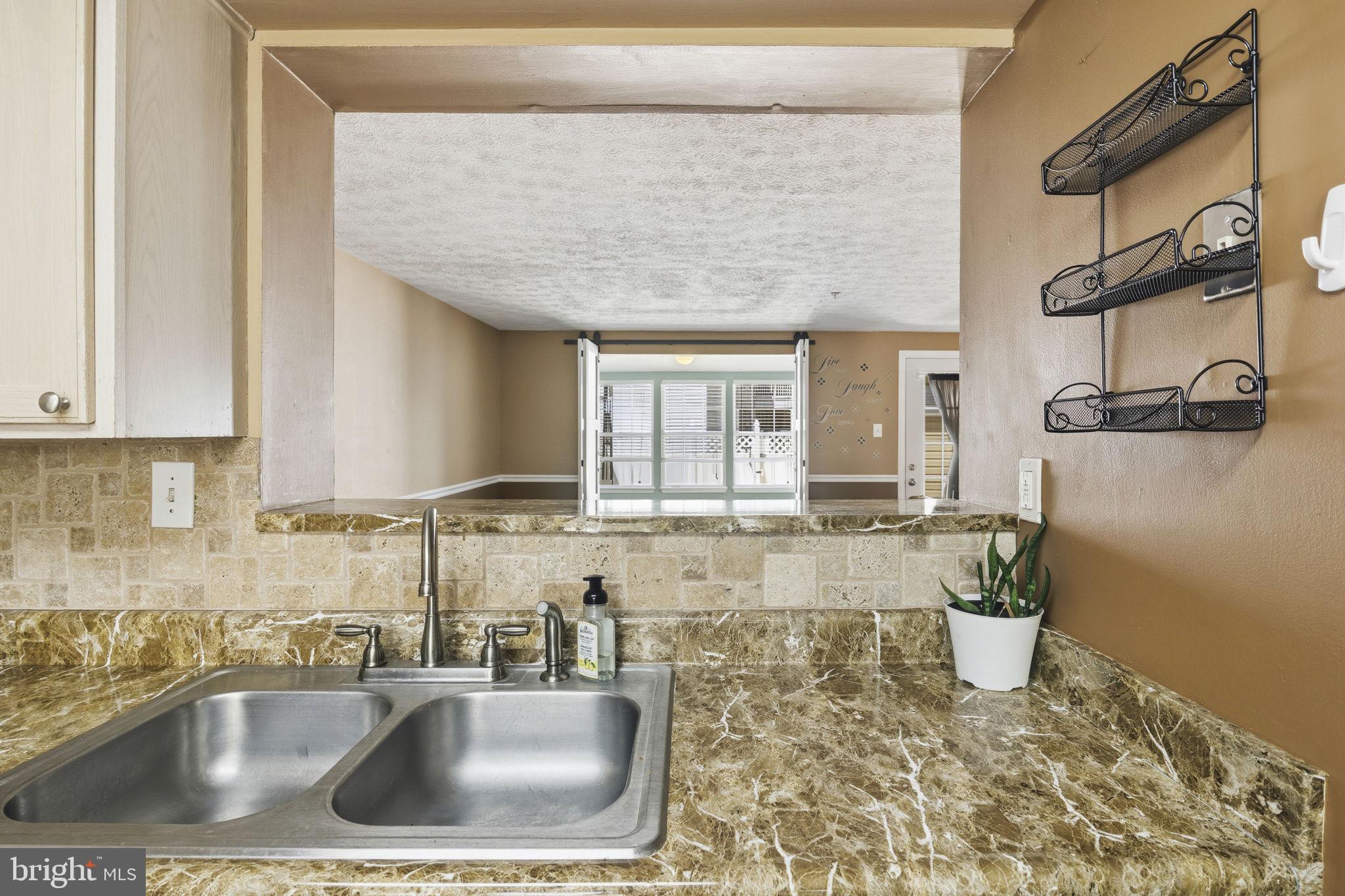 BRENTWOOD CONDO - Residential