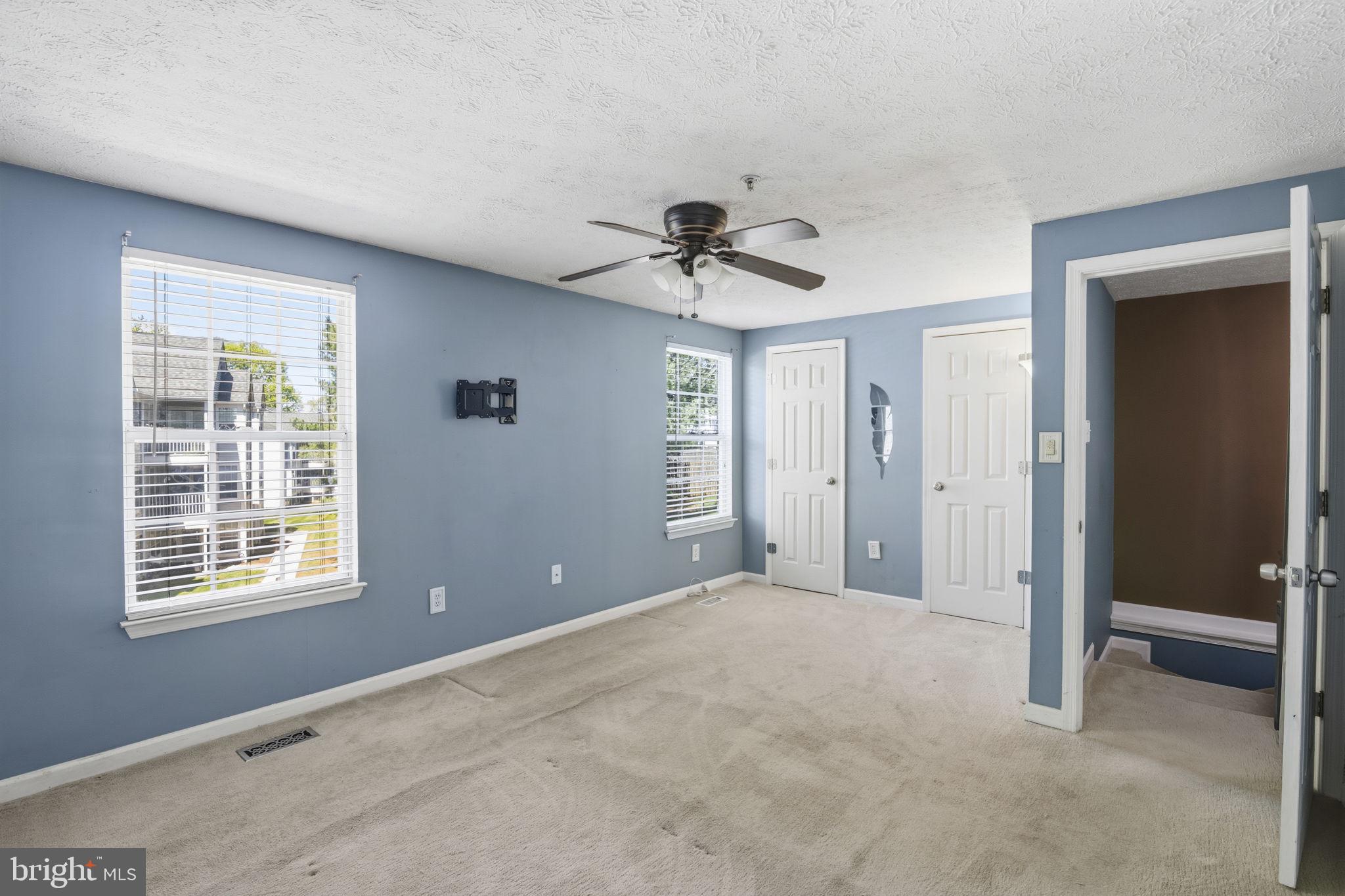 BRENTWOOD CONDO - Residential