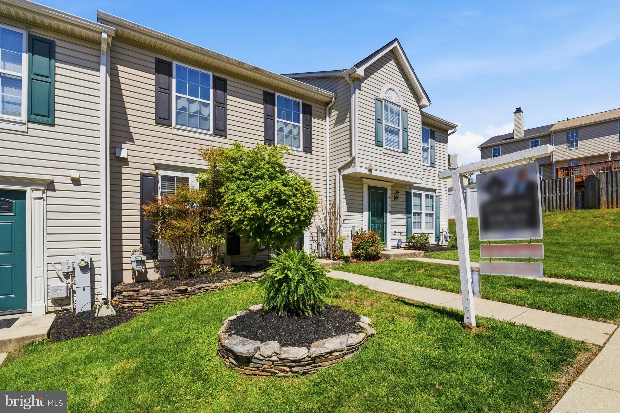 BRENTWOOD CONDO - Residential