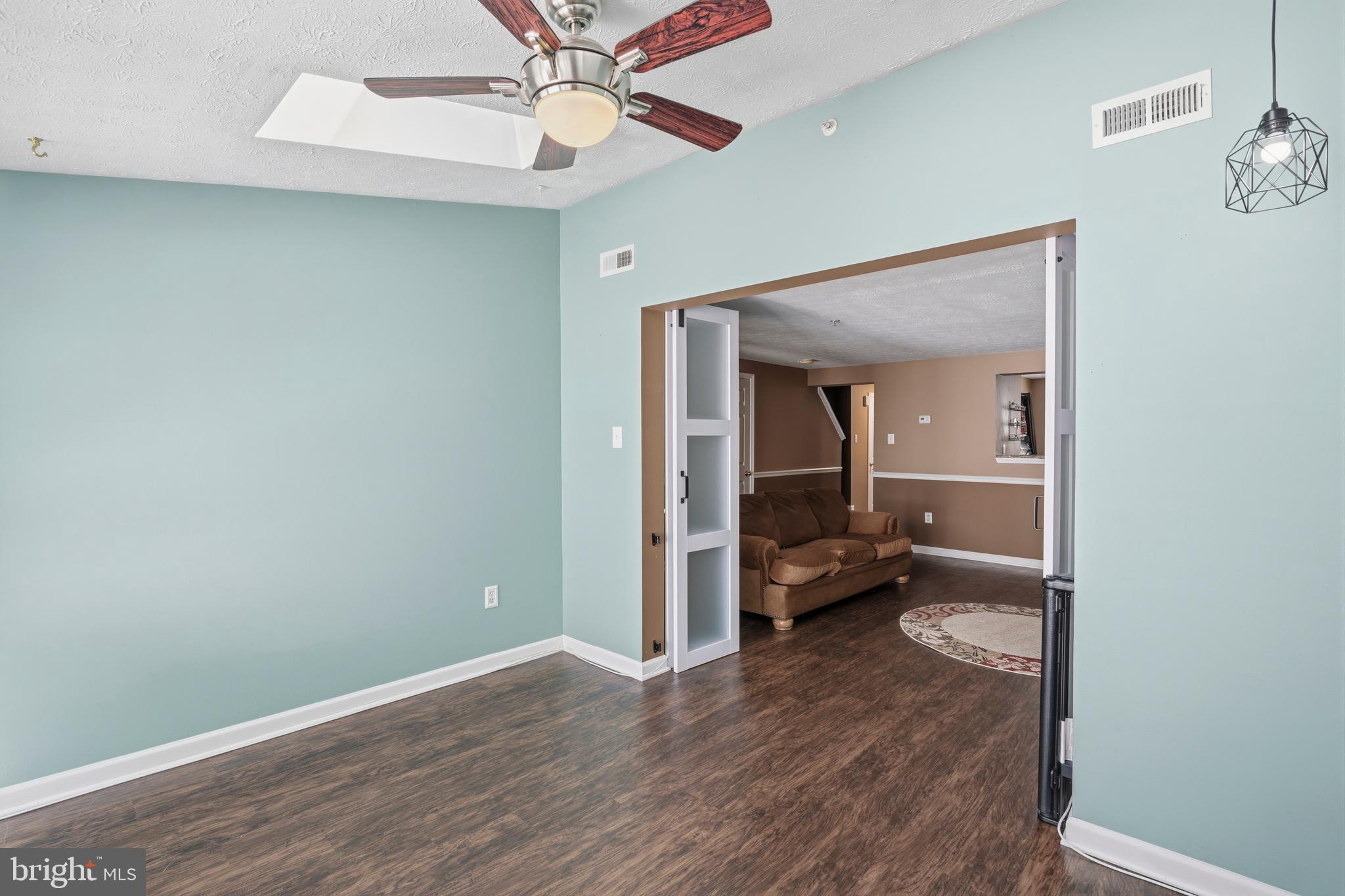 BRENTWOOD CONDO - Residential