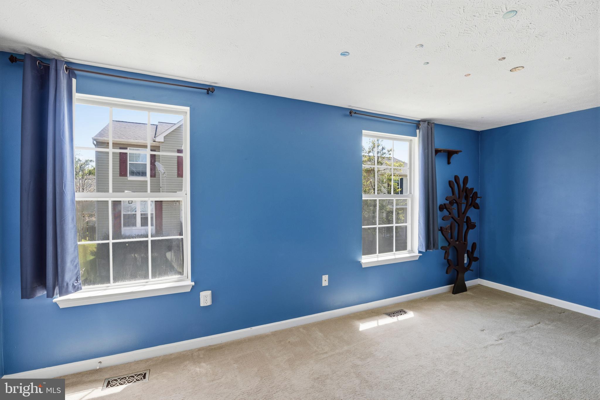 BRENTWOOD CONDO - Residential