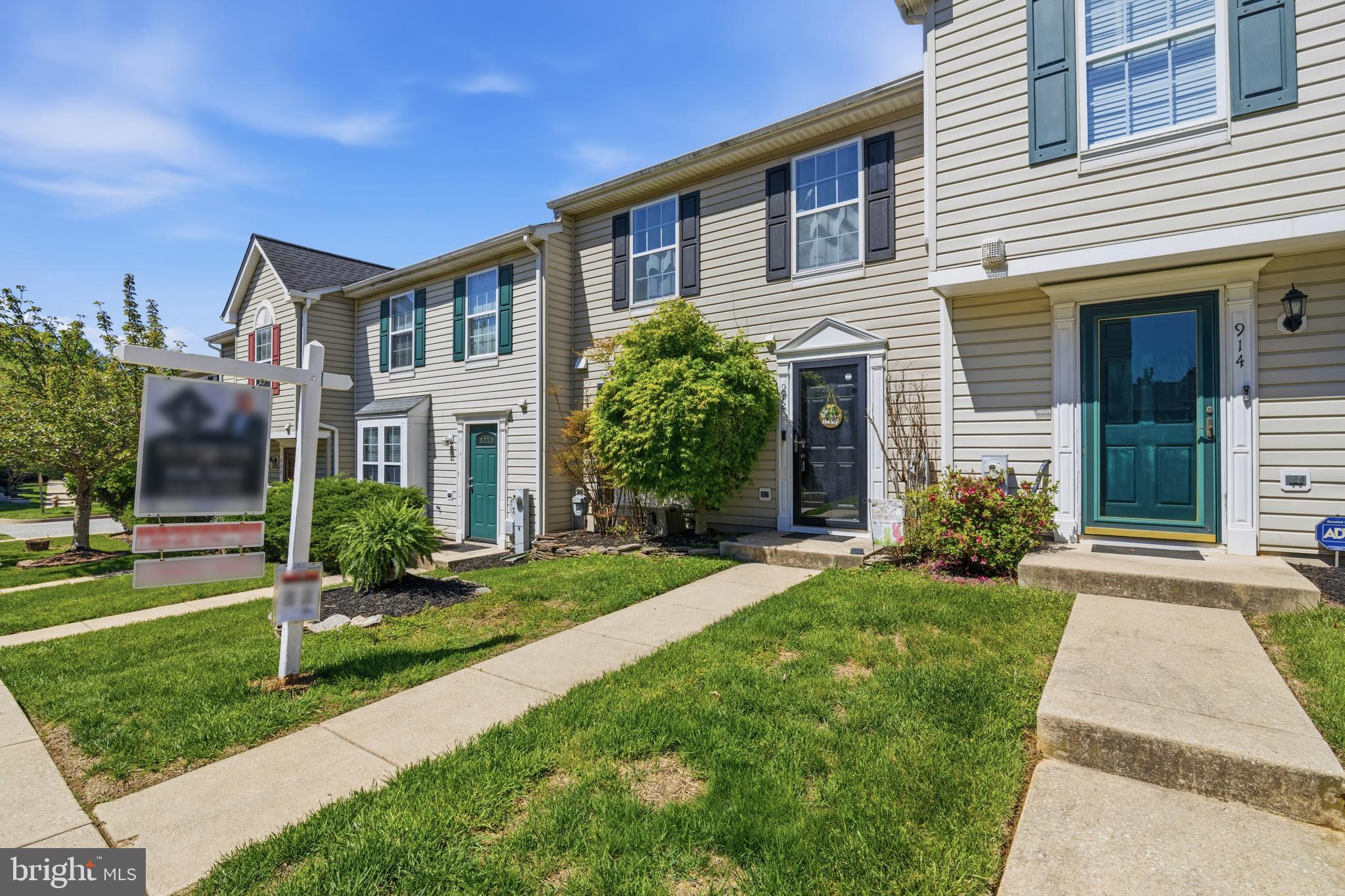 BRENTWOOD CONDO - Residential