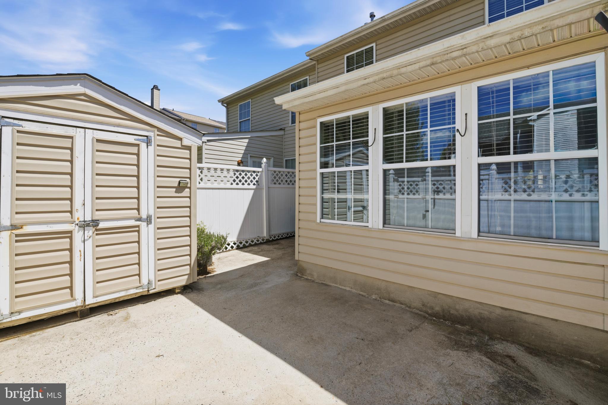 BRENTWOOD CONDO - Residential