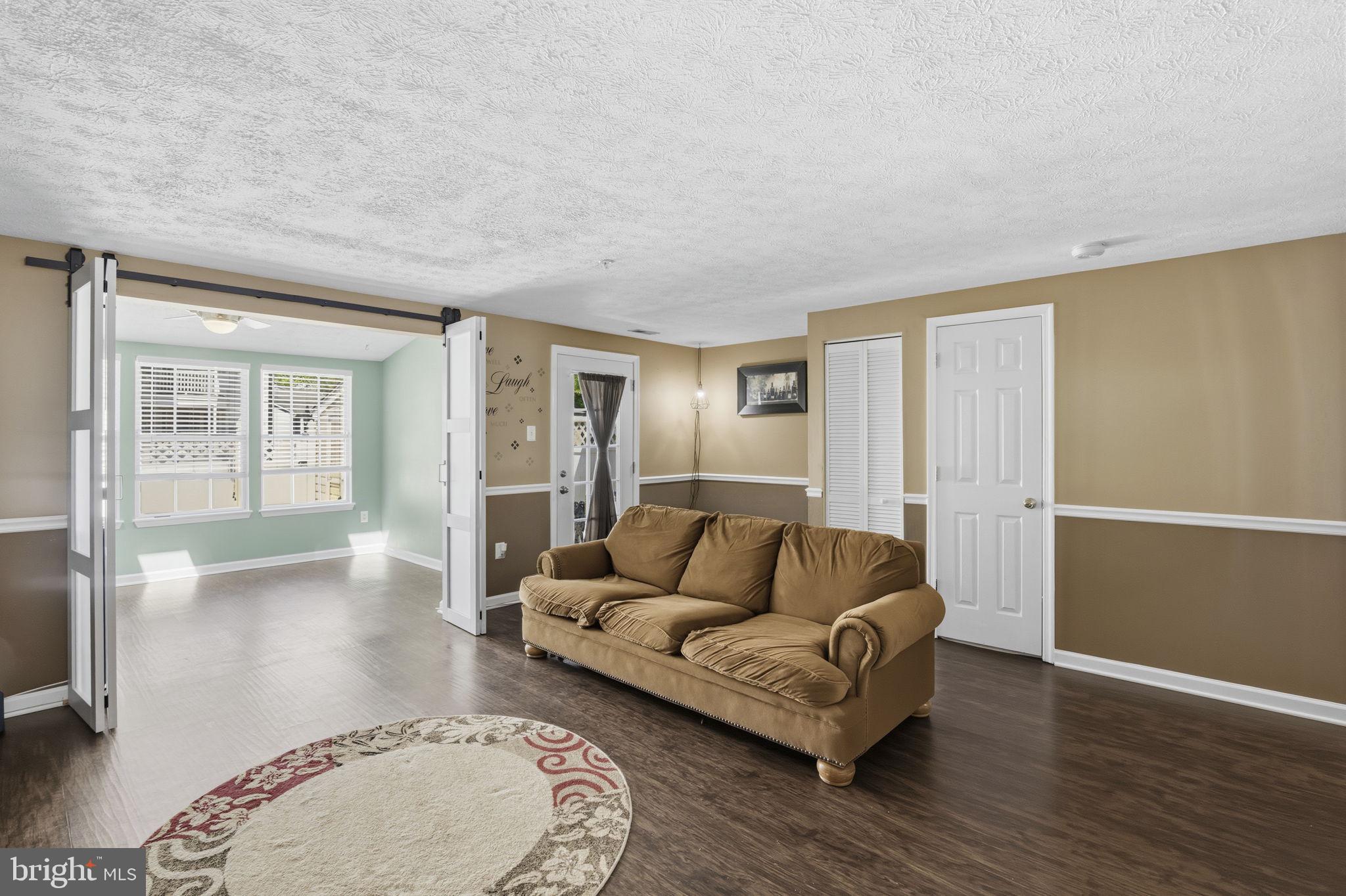 BRENTWOOD CONDO - Residential