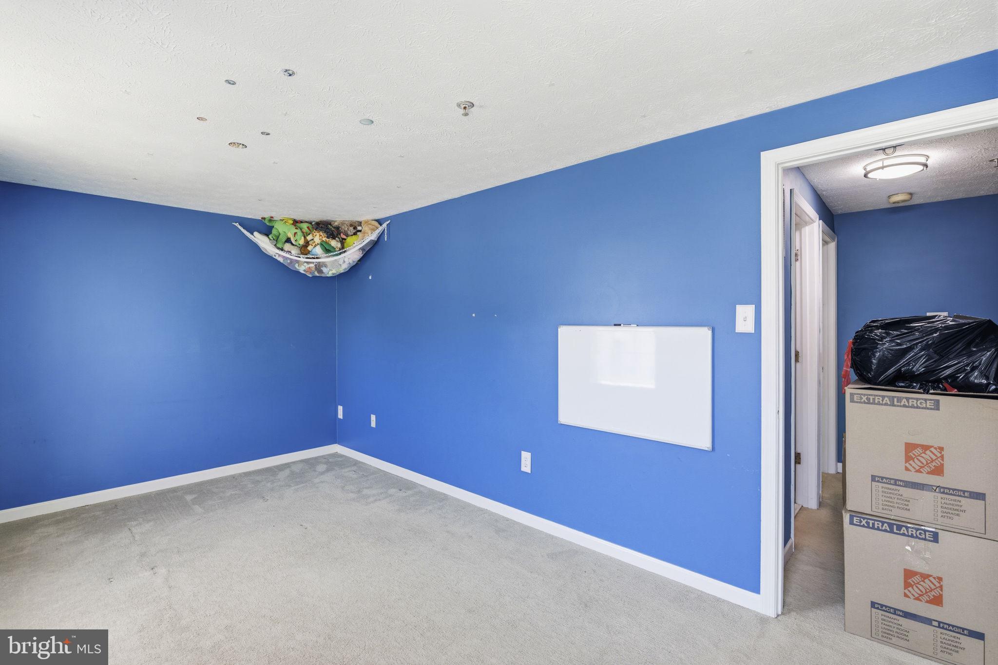 BRENTWOOD CONDO - Residential