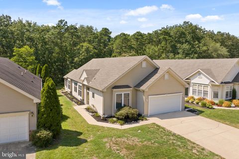 37 HUNTINGTON DRIVE SOUTHAMPTON NJ 08088