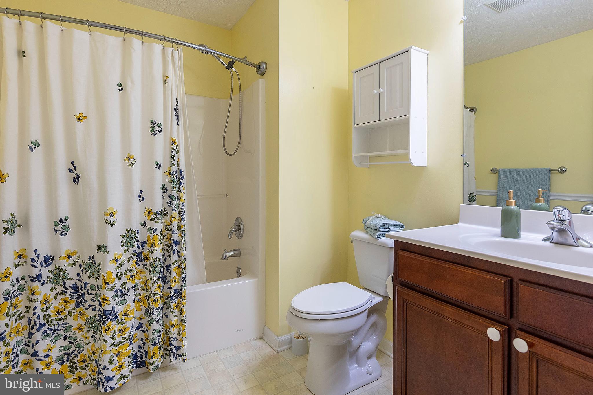 CROSS CREEK VILLAGE - Residential