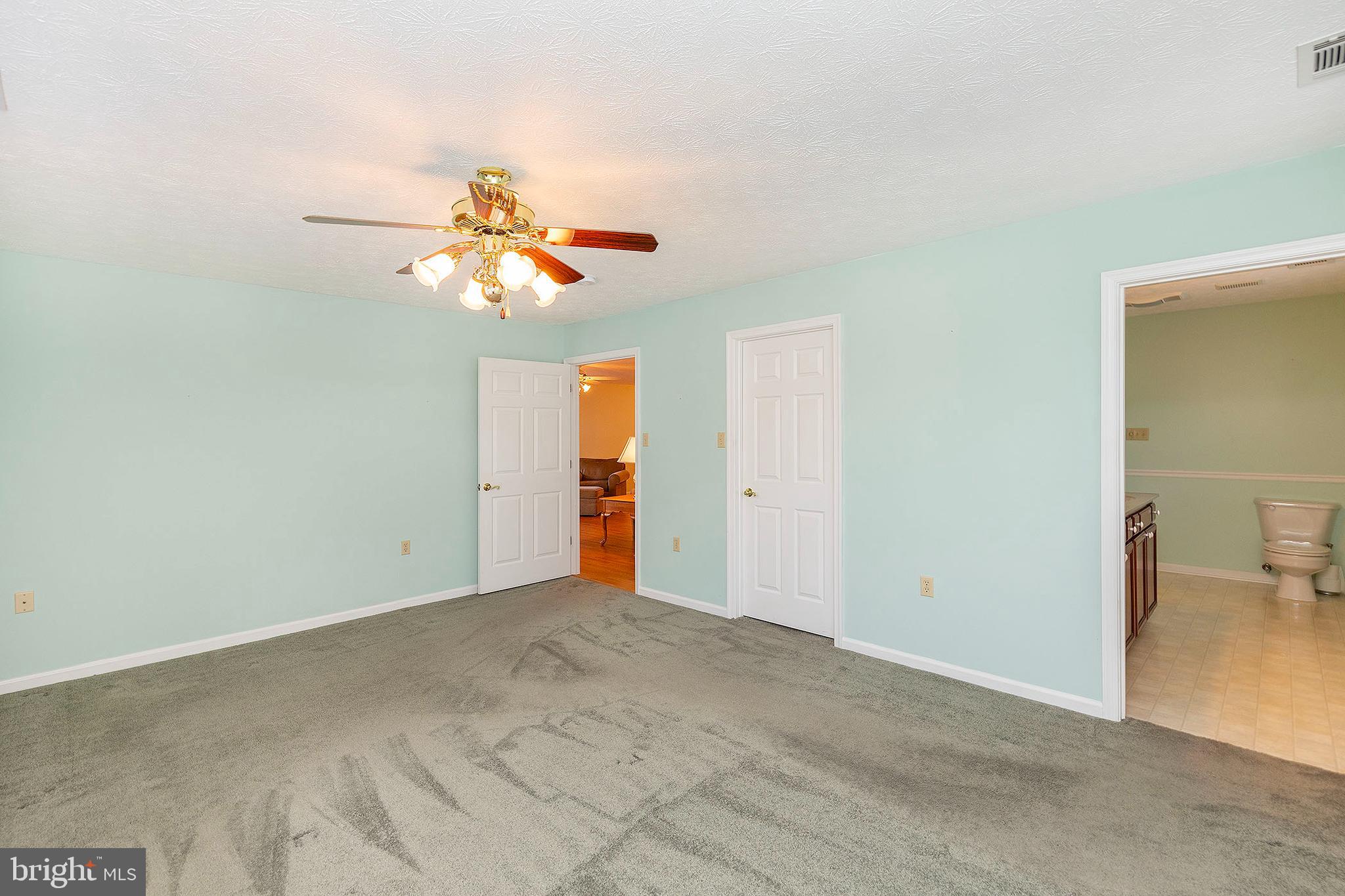 CROSS CREEK VILLAGE - Residential