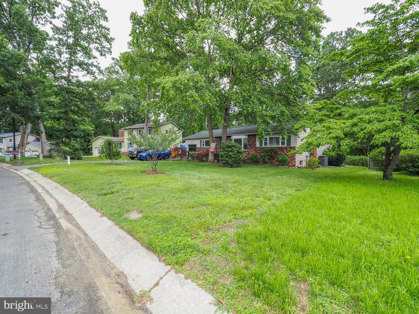 1235 LORENE DRIVE