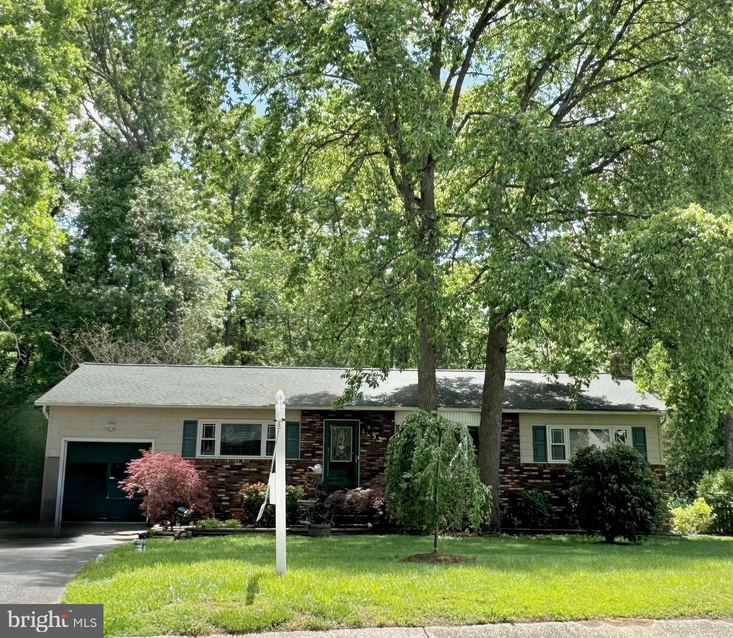 1235 LORENE DRIVE