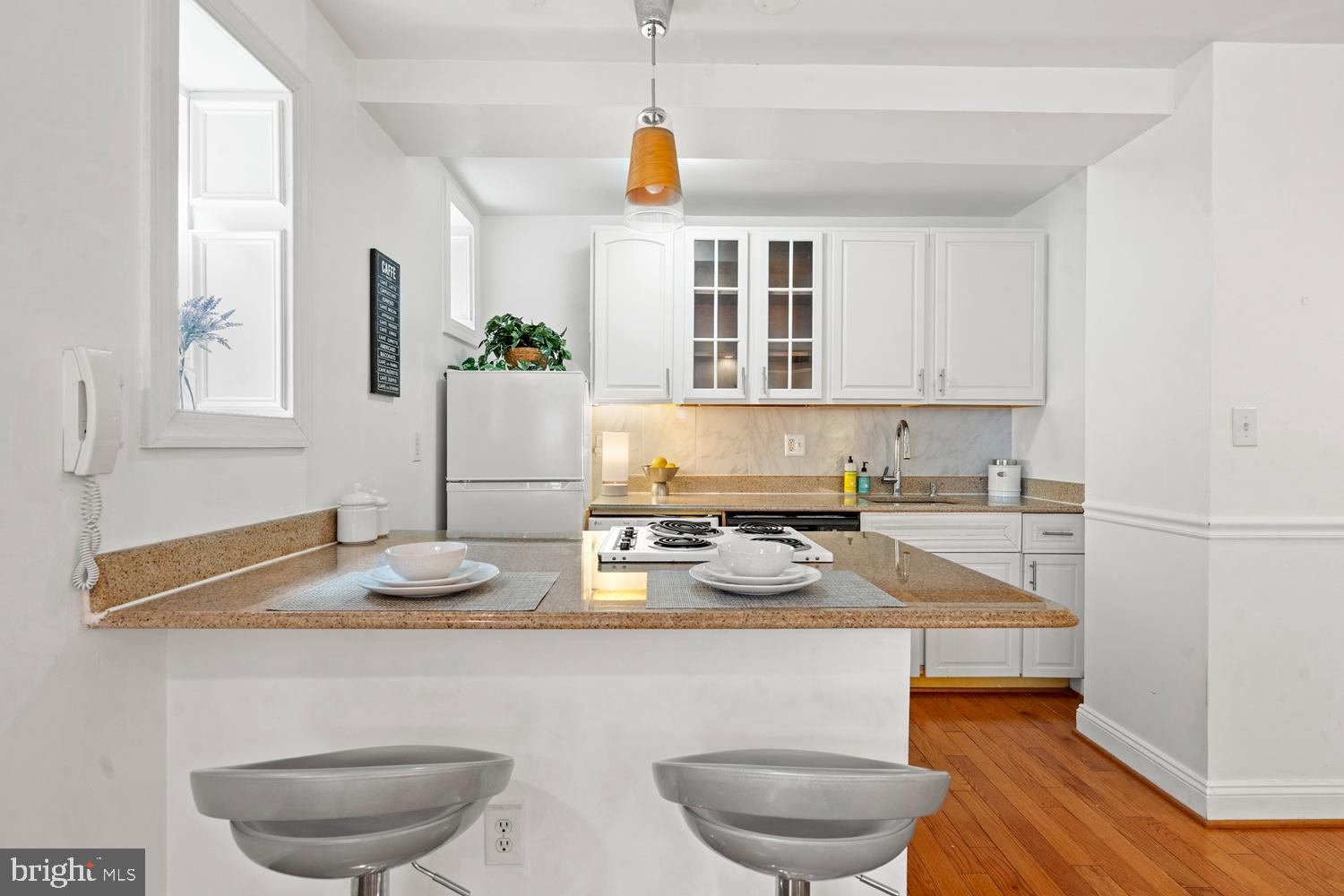 1125 12TH STREET NW 21