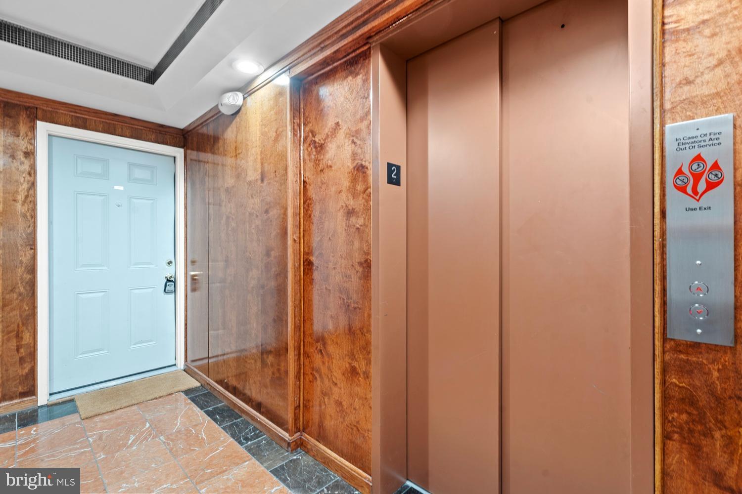 1125 12TH STREET NW 21