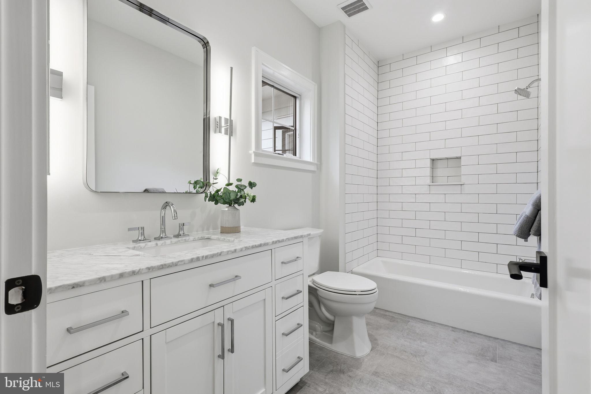 BROYHILL LANGLEY ESTATES - Residential