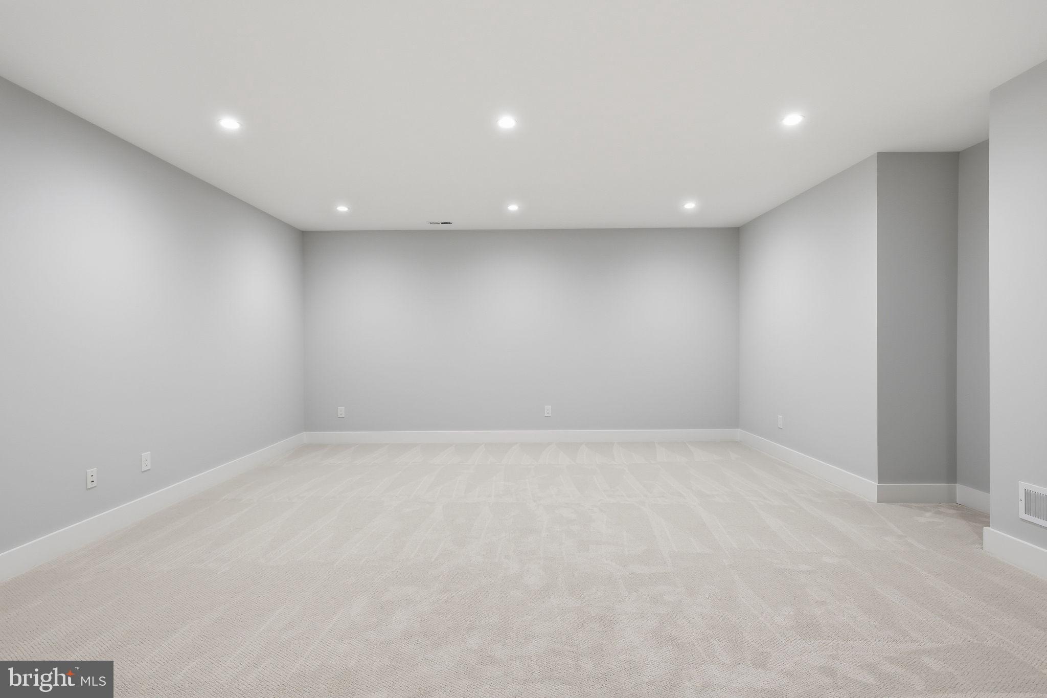 BROYHILL LANGLEY ESTATES - Residential