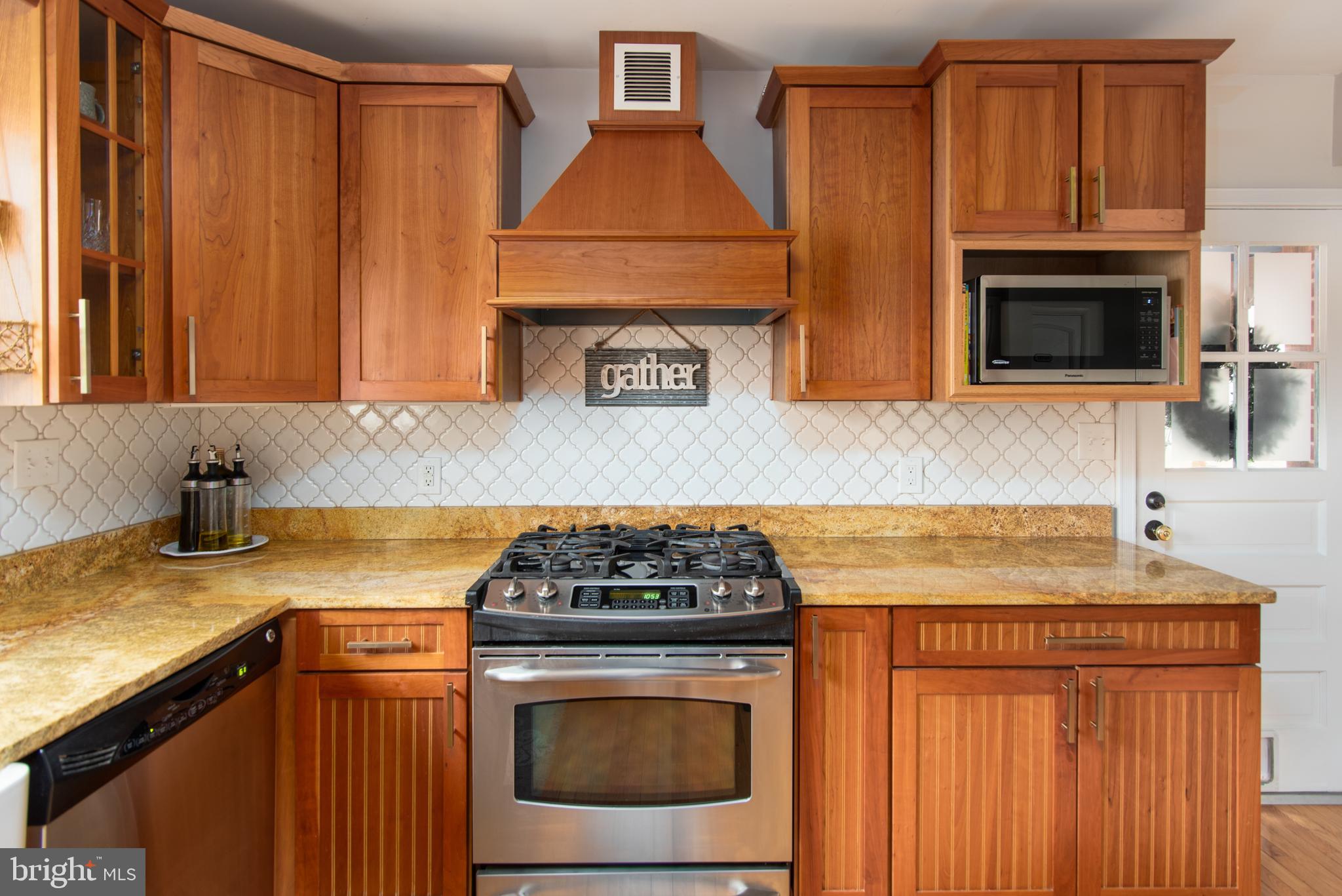 GREATER HOMELAND HISTORIC DISTRICT - Residential