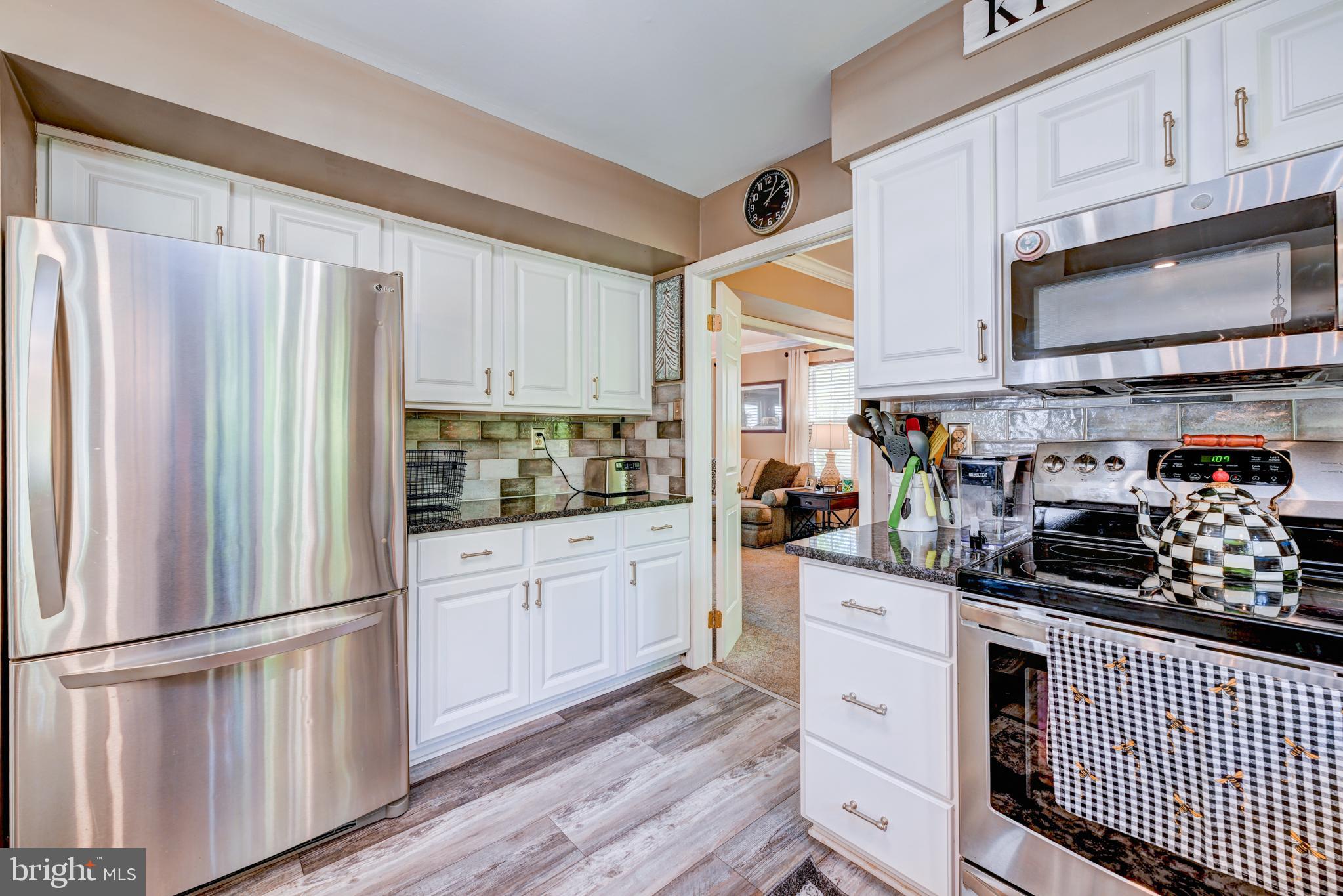 YARDLEY MDWS - Residential