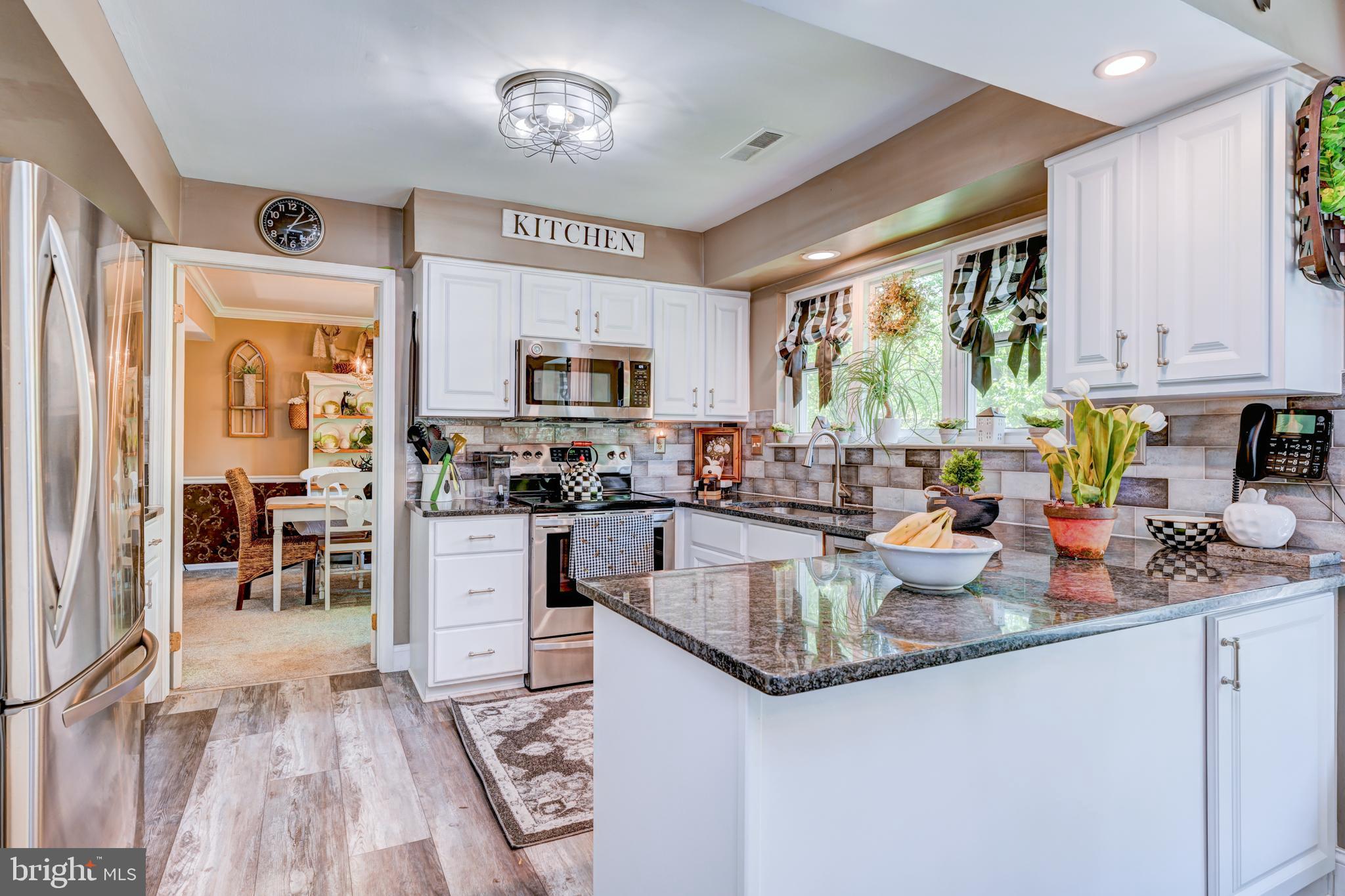 YARDLEY MDWS - Residential