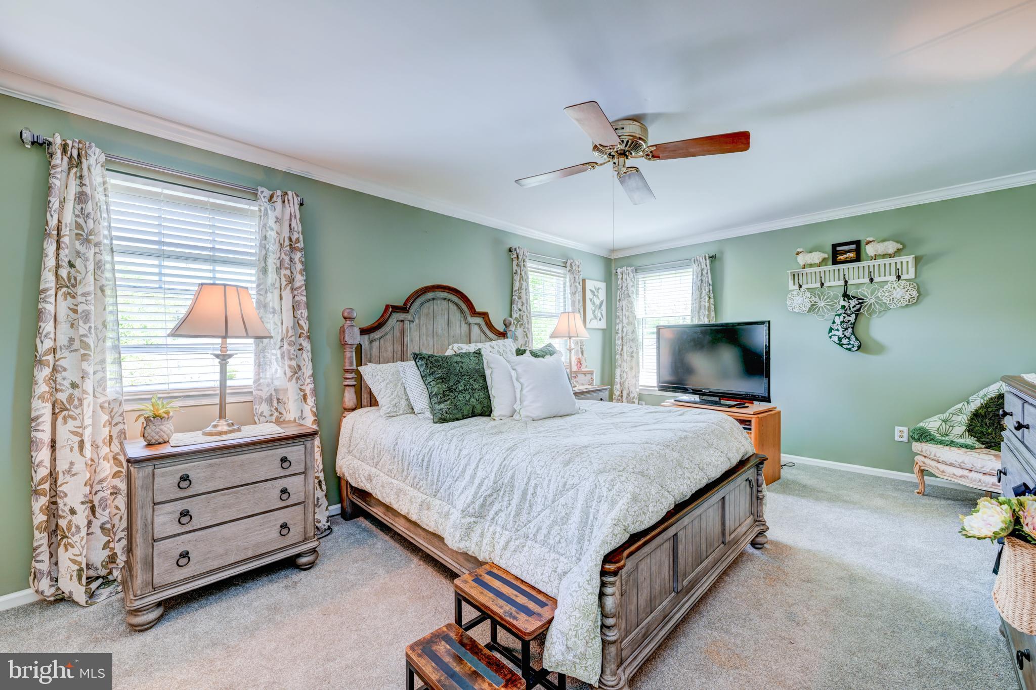 YARDLEY MDWS - Residential