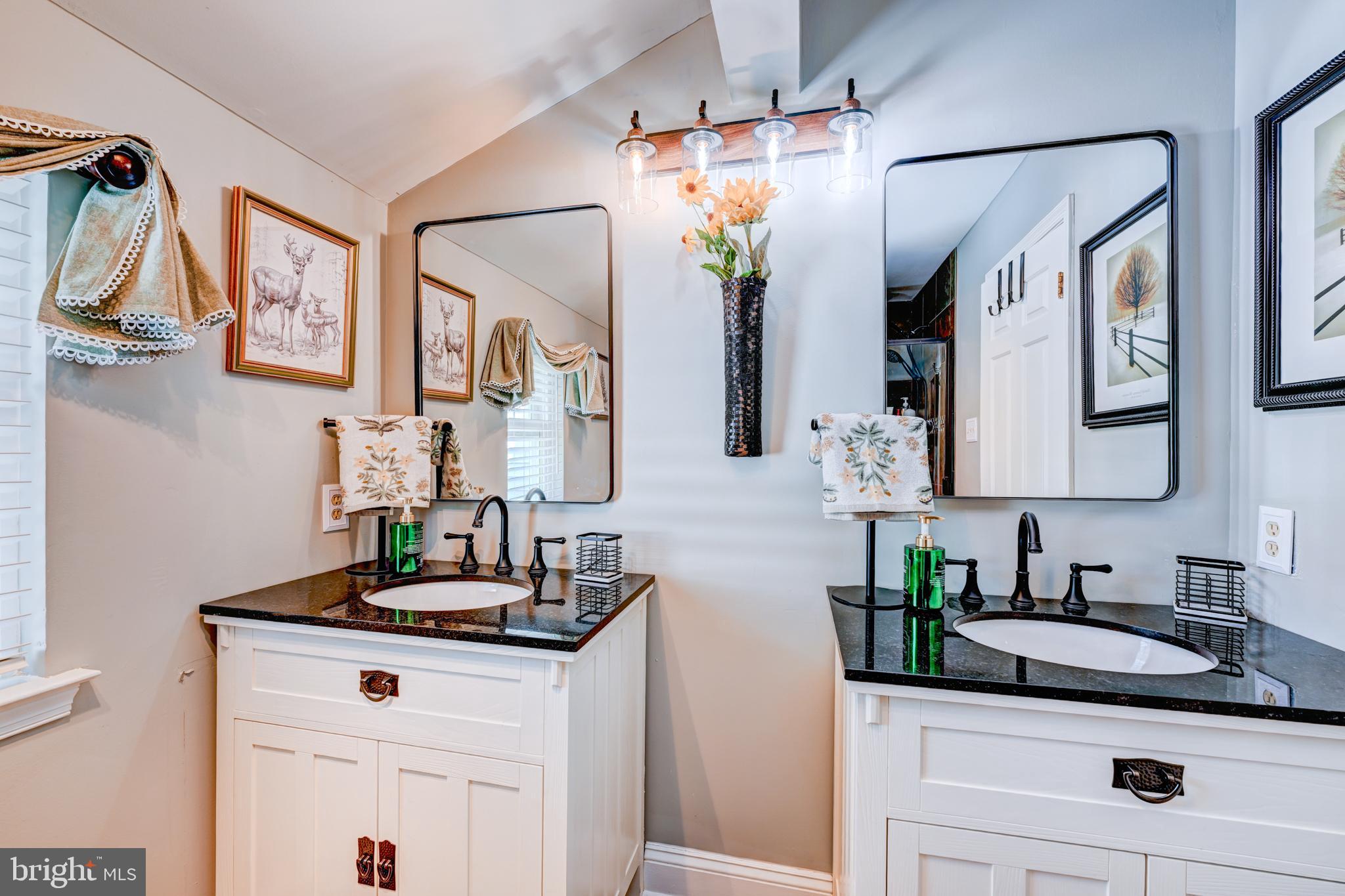 YARDLEY MDWS - Residential