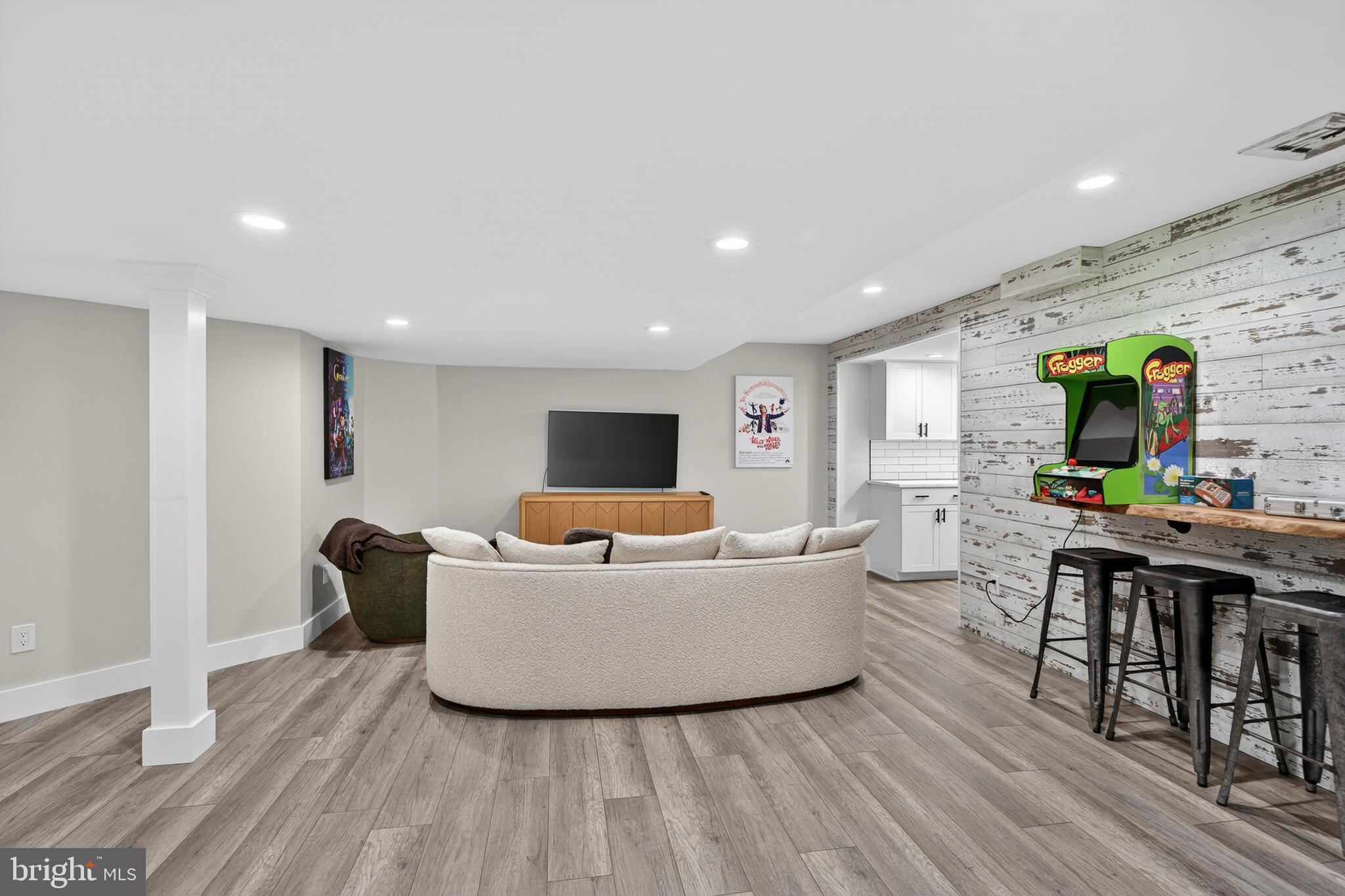 COVENTRY MEADOWS - Residential