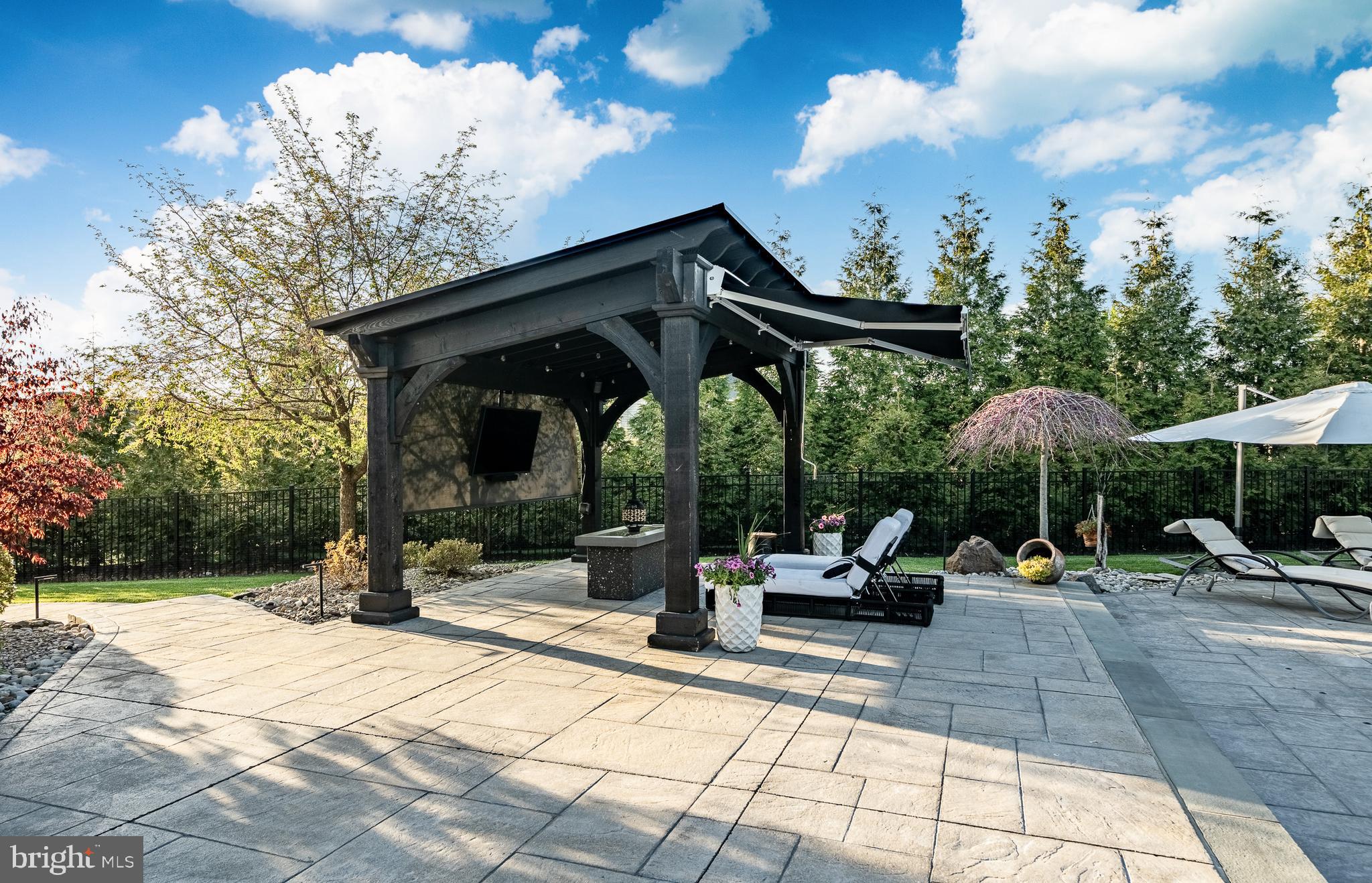 COVENTRY MEADOWS - Residential