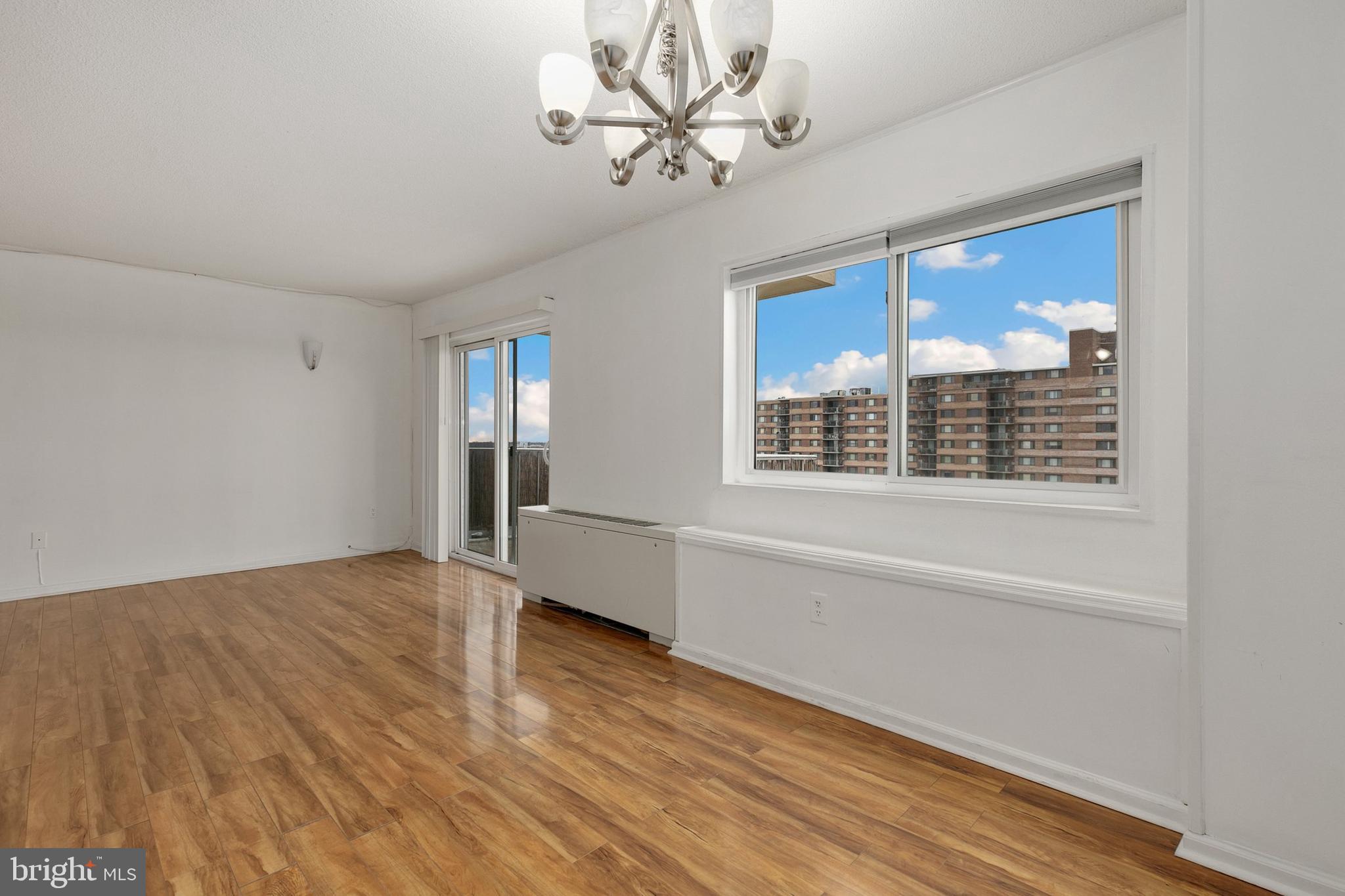 UNIVERSITY TOWERS CODM - Residential