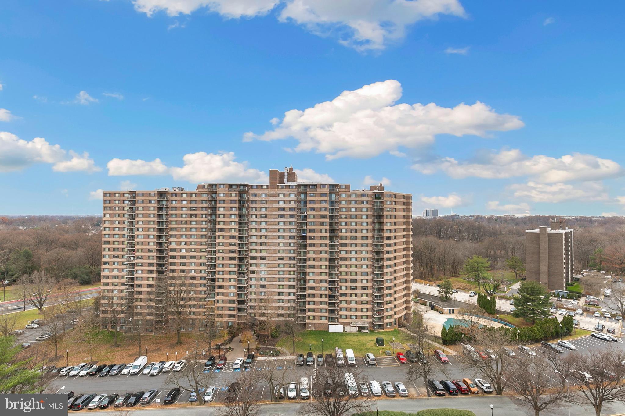UNIVERSITY TOWERS CODM - Residential