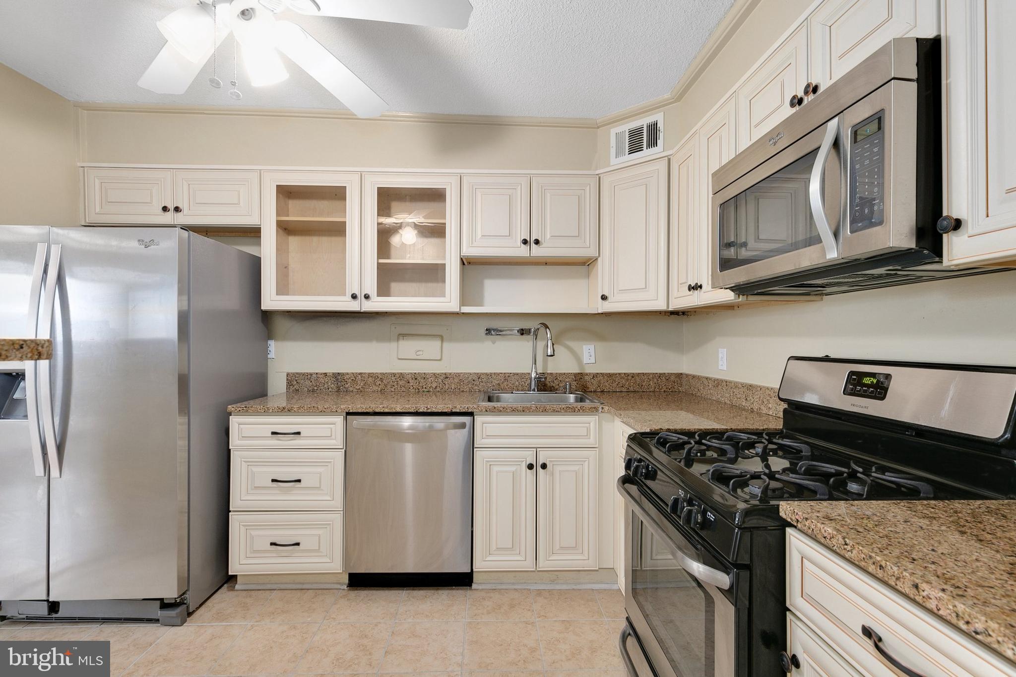 UNIVERSITY TOWERS CODM - Residential