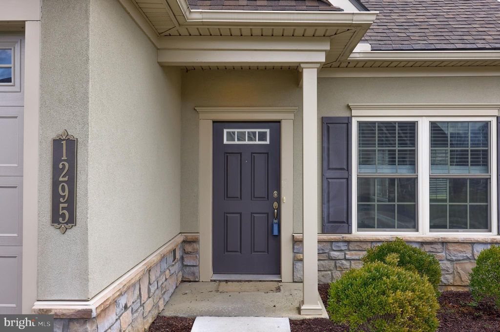 Photo of 1295 FIELDSTONE DR, MOUNT JOY, PA 17552 (MLS # PALA2028466)