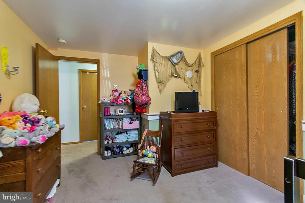 SPRINGFIELD VILLAGE - Residential