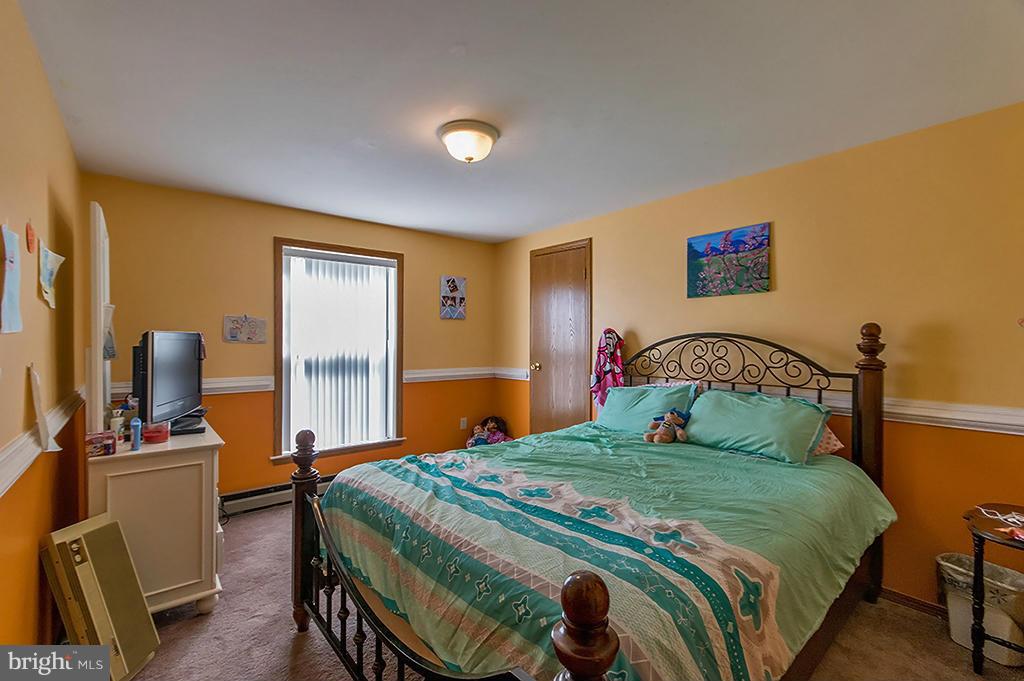 SPRINGFIELD VILLAGE - Residential