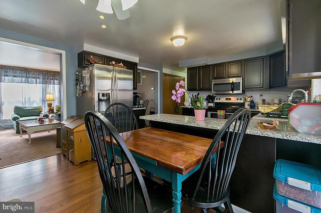 SPRINGFIELD VILLAGE - Residential