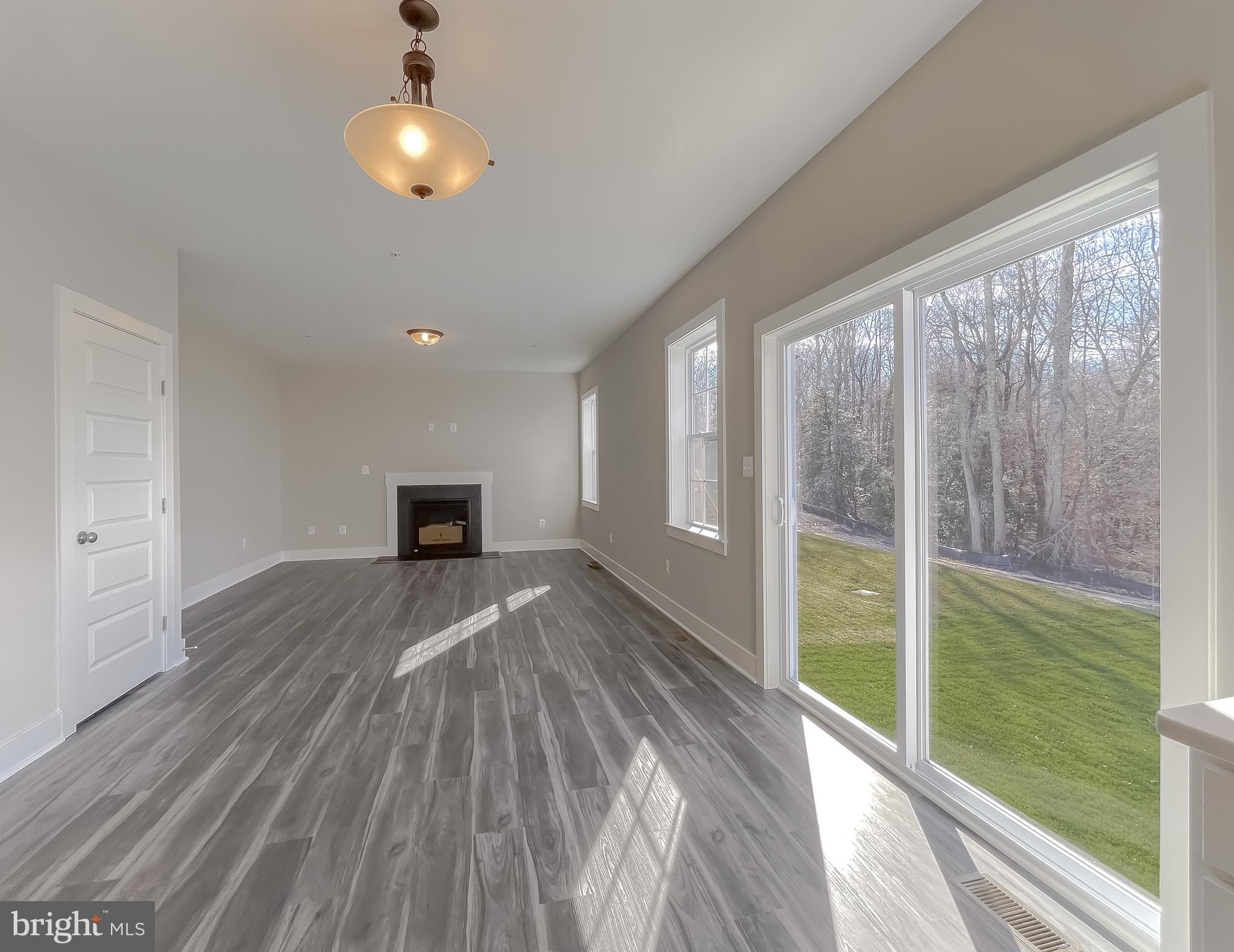 SANDY LEVEL EST SUB - Residential