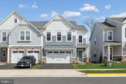 Townhouse For Sale - 18320 Moss Garden Road<br/> DUMFRIES, VA 22026