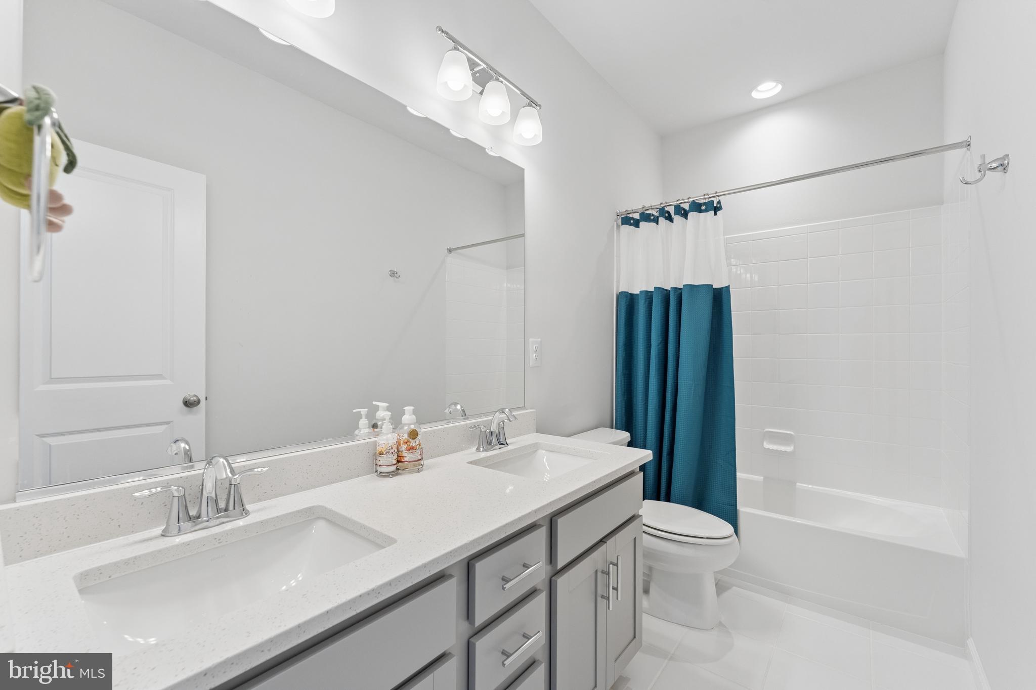 POTOMAC SHORES - Residential