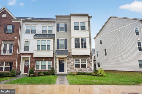 Photo of 830 Sawback Square NE, LEESBURG, VA 20176 (MLS # VALO2136662)