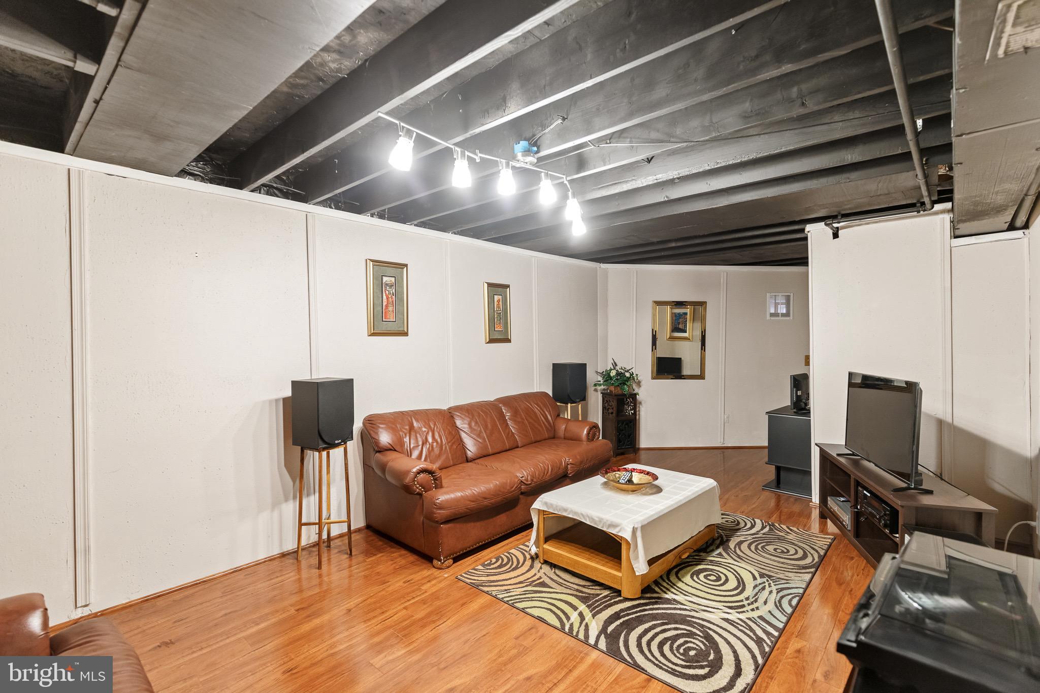 ASHLAND - Residential