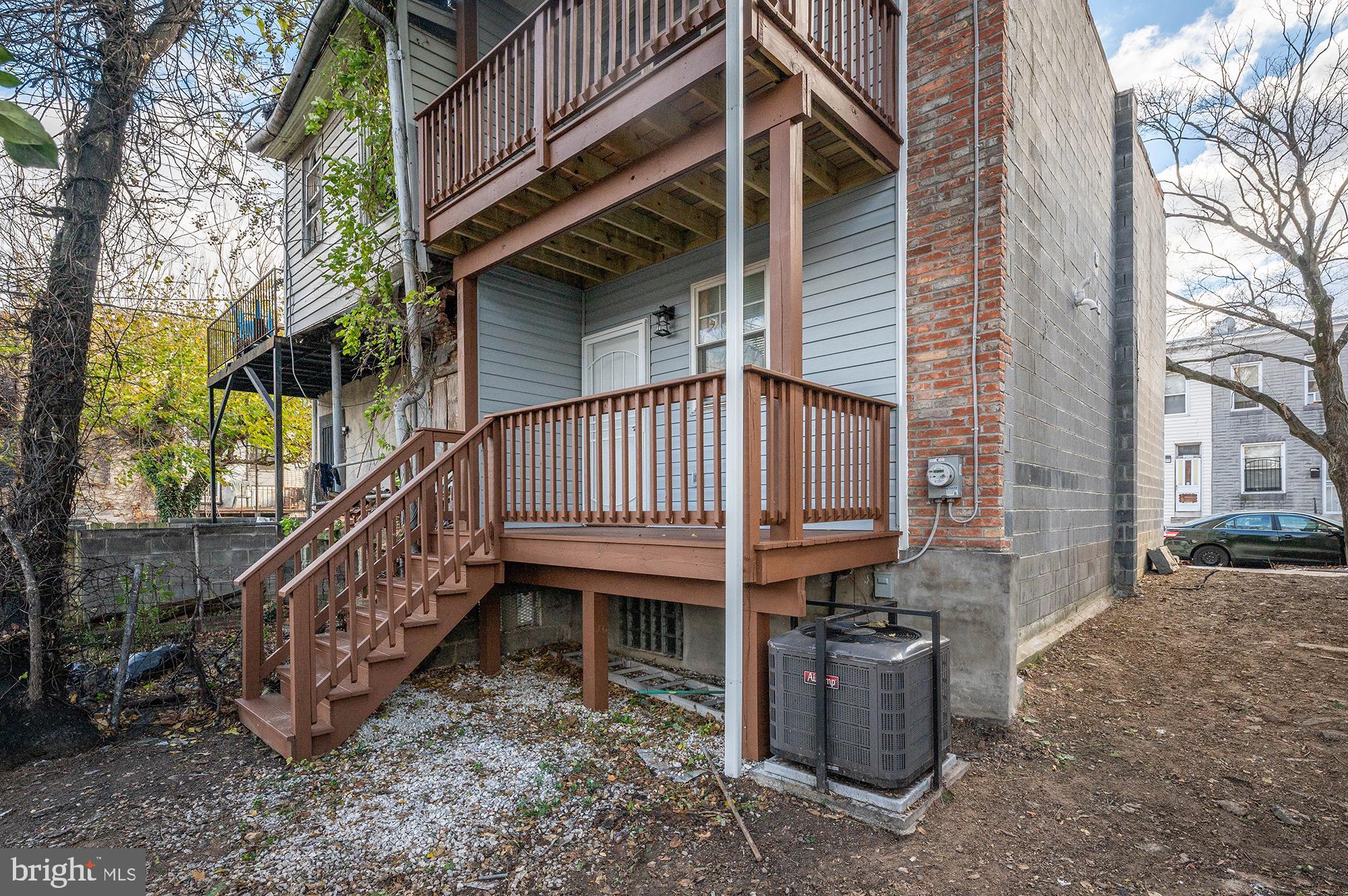LEXINGTON - Residential