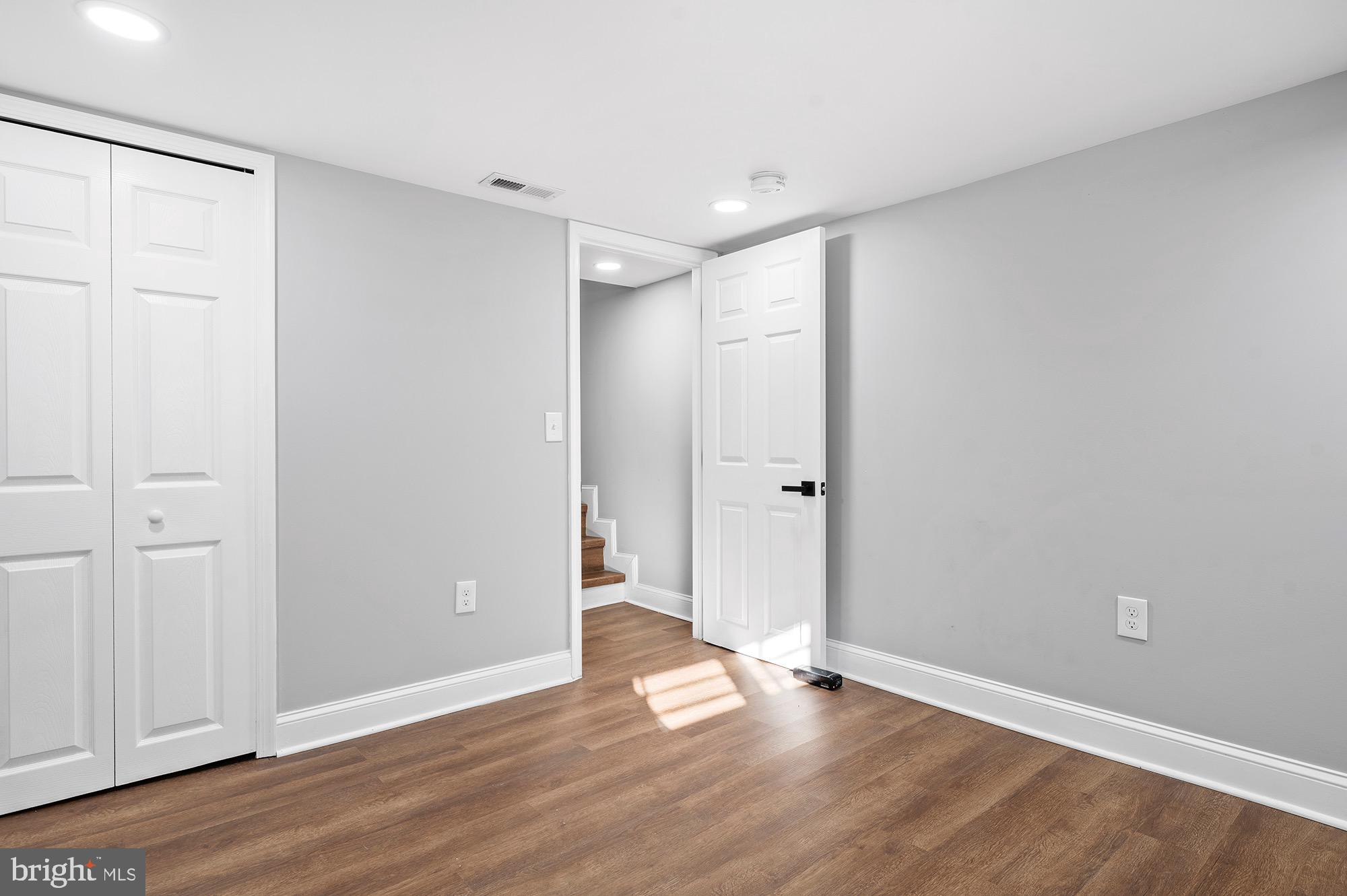 LEXINGTON - Residential