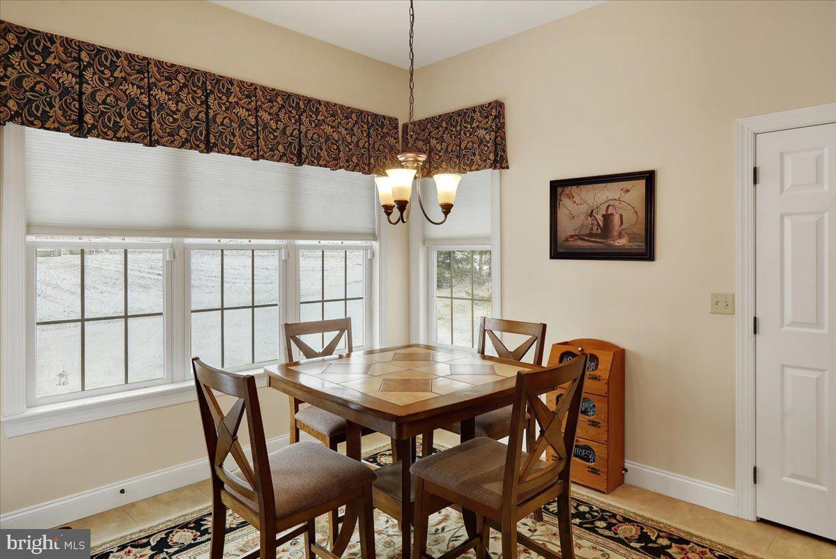 BRIAR LAKE - Residential