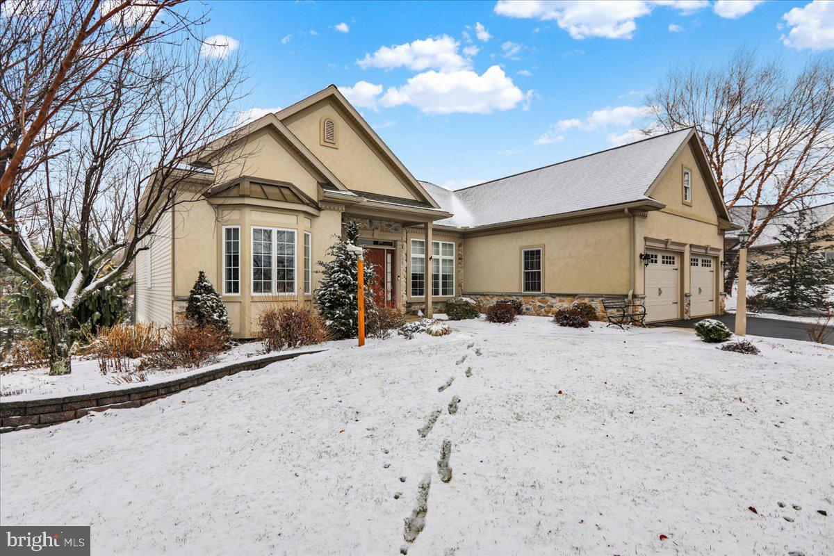 BRIAR LAKE - Residential