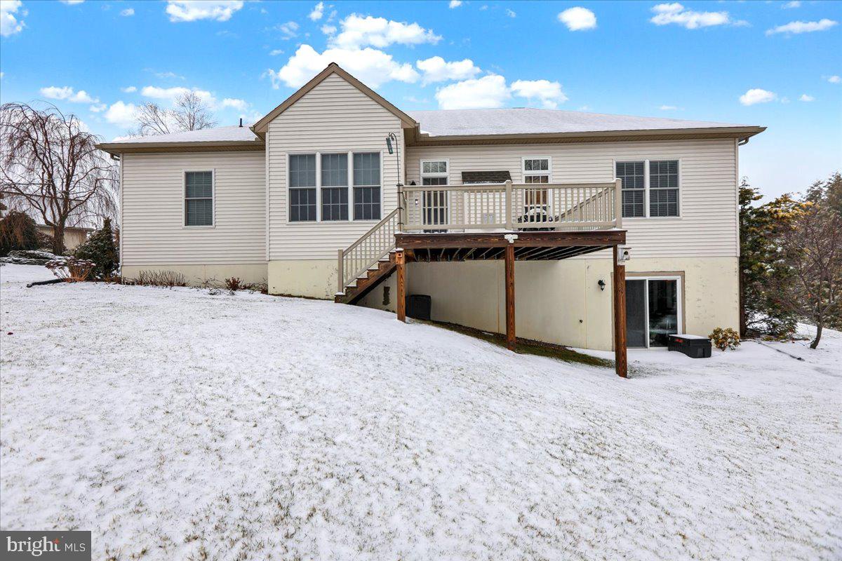 BRIAR LAKE - Residential