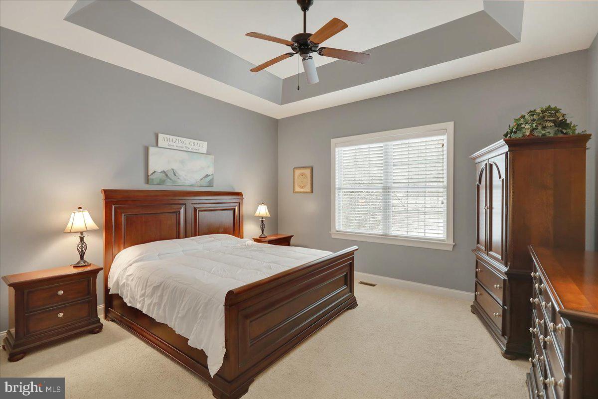 BRIAR LAKE - Residential