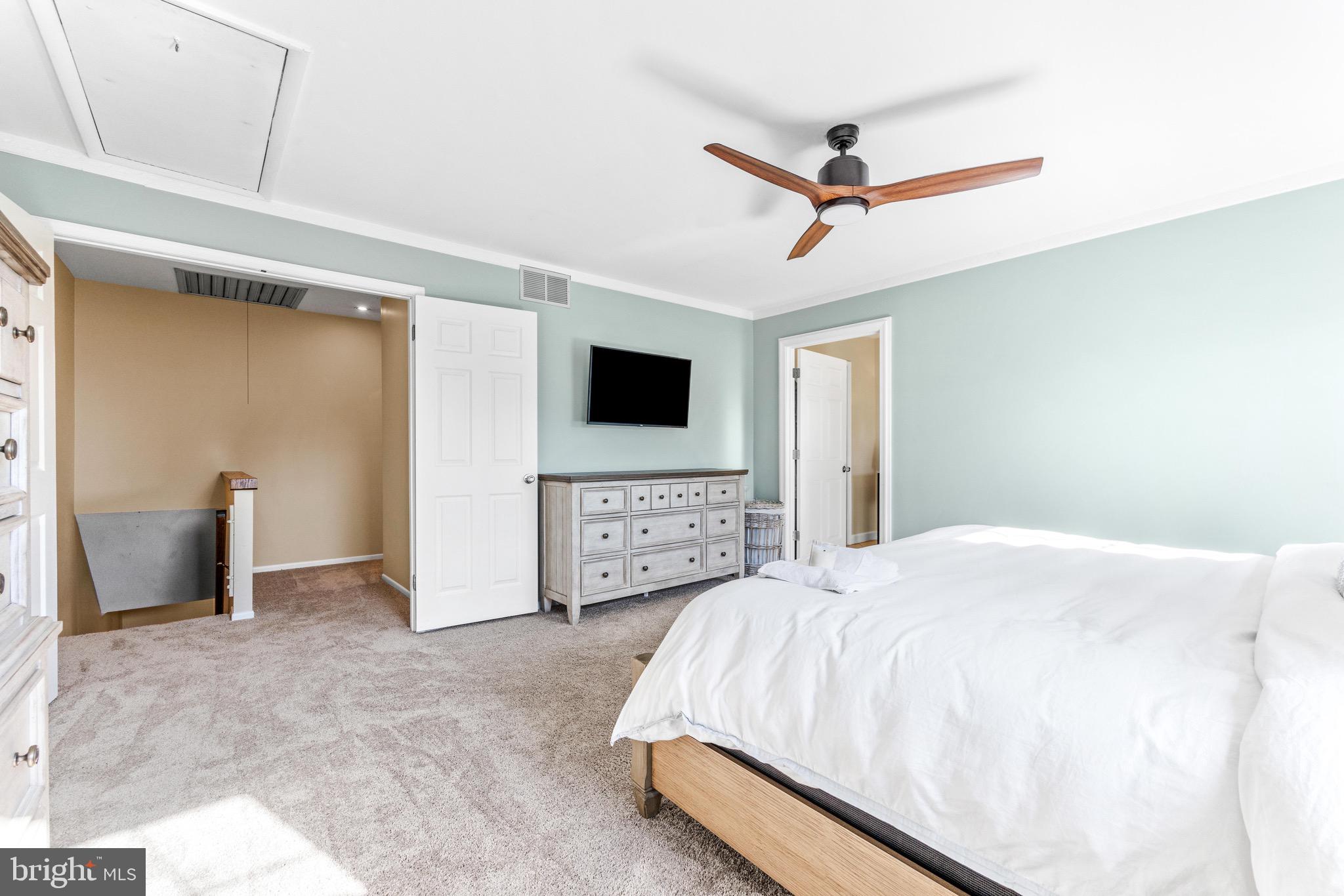 RAVENVIEW - Residential